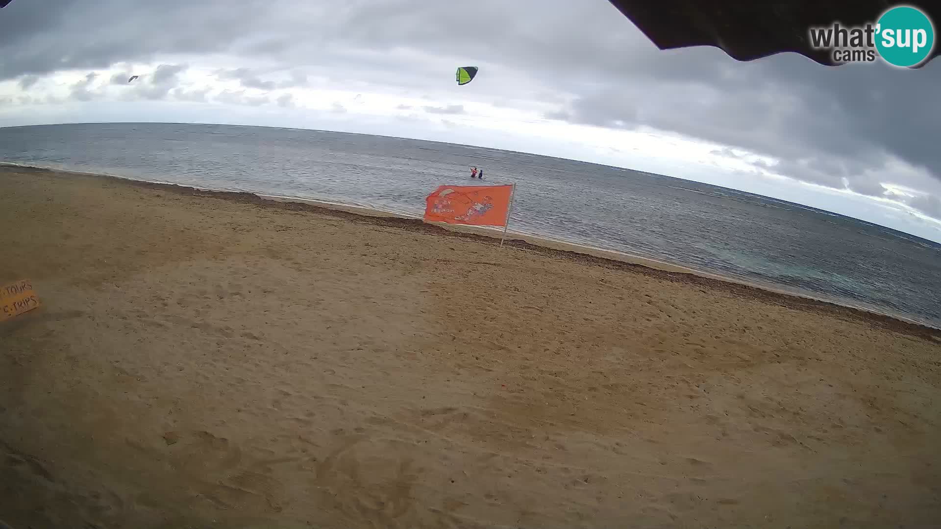 Caméra en direct de Kite Buen Hombre Kiteboarding – Plage Buen Hombre – Monte Cristi – République Dominicaine