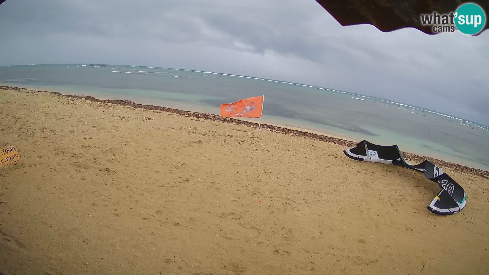 Caméra en direct de Kite Buen Hombre Kiteboarding – Plage Buen Hombre – Monte Cristi – République Dominicaine