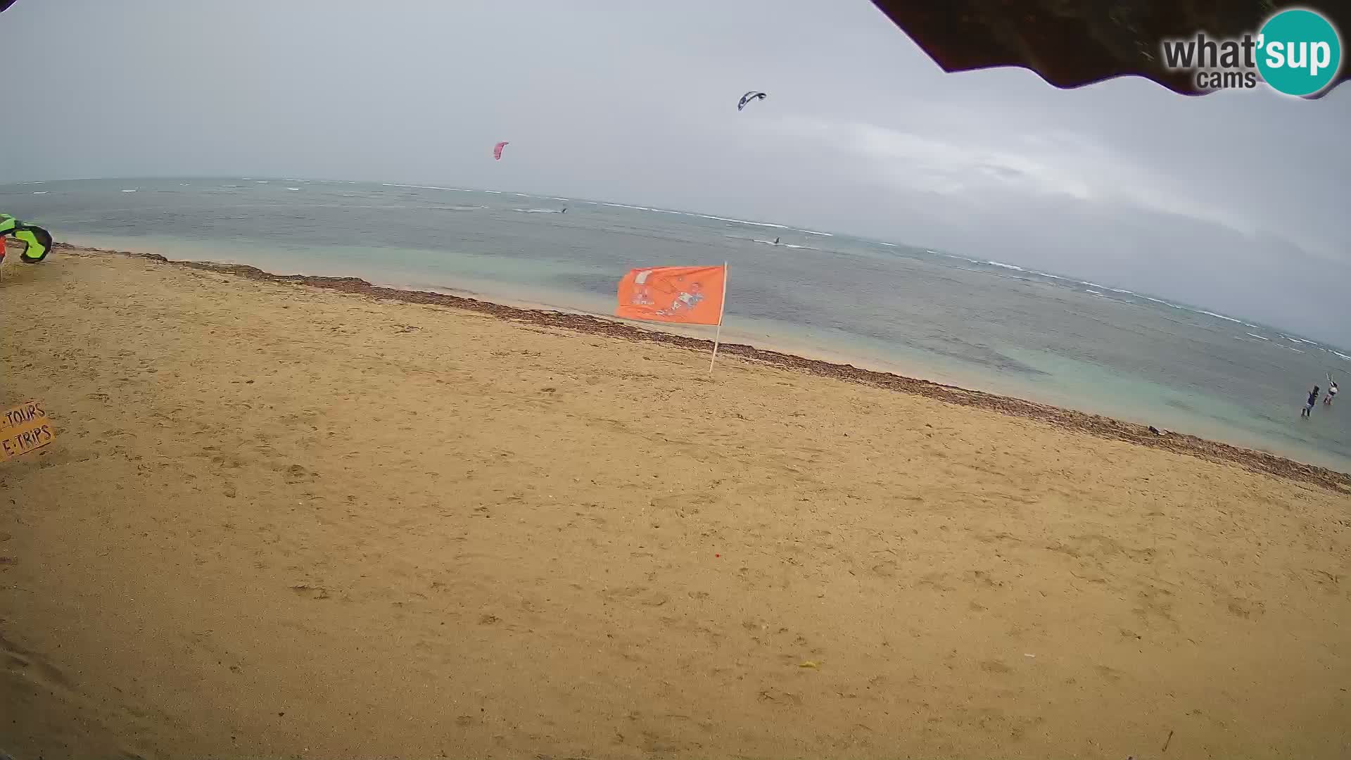 Caméra en direct de Kite Buen Hombre Kiteboarding – Plage Buen Hombre – Monte Cristi – République Dominicaine