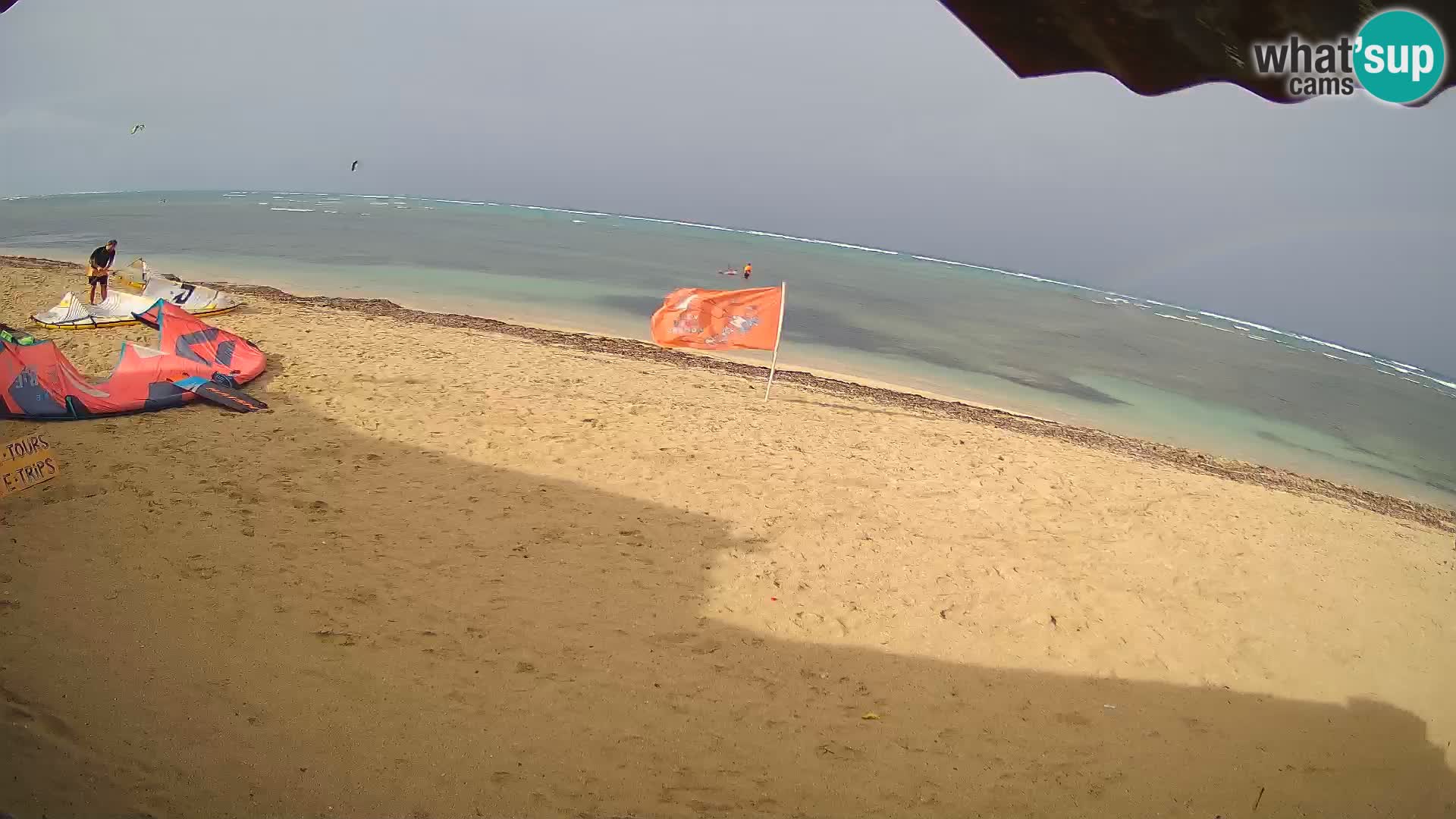 Caméra en direct de Kite Buen Hombre Kiteboarding – Plage Buen Hombre – Monte Cristi – République Dominicaine