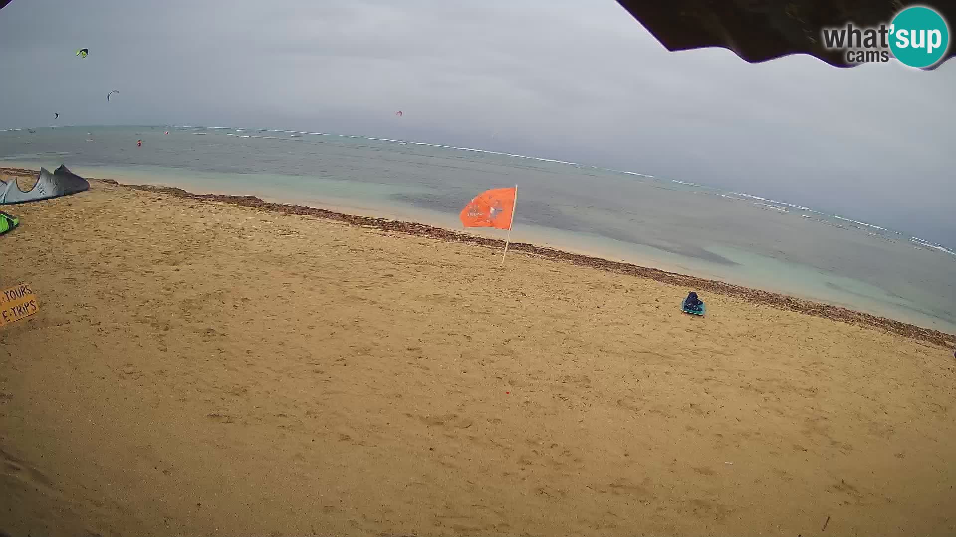 Caméra en direct de Kite Buen Hombre Kiteboarding – Plage Buen Hombre – Monte Cristi – République Dominicaine