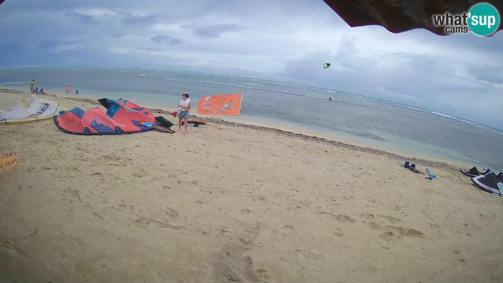 Caméra en direct de Kite Buen Hombre Kiteboarding – Plage Buen Hombre – Monte Cristi – République Dominicaine