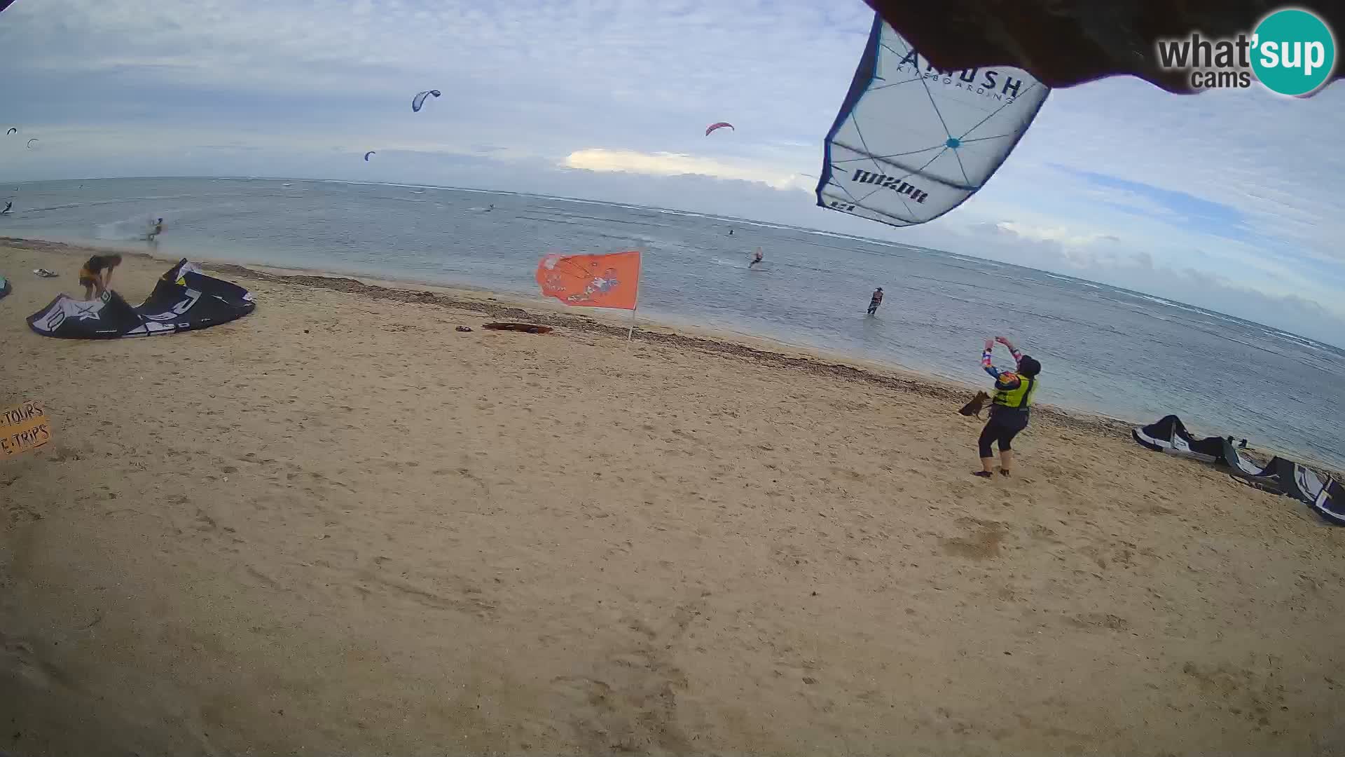 Spletna kamera Kite Buen Hombre Kiteboarding – plaža Buen Hombre – Monte Cristi – Dominikanska Republika