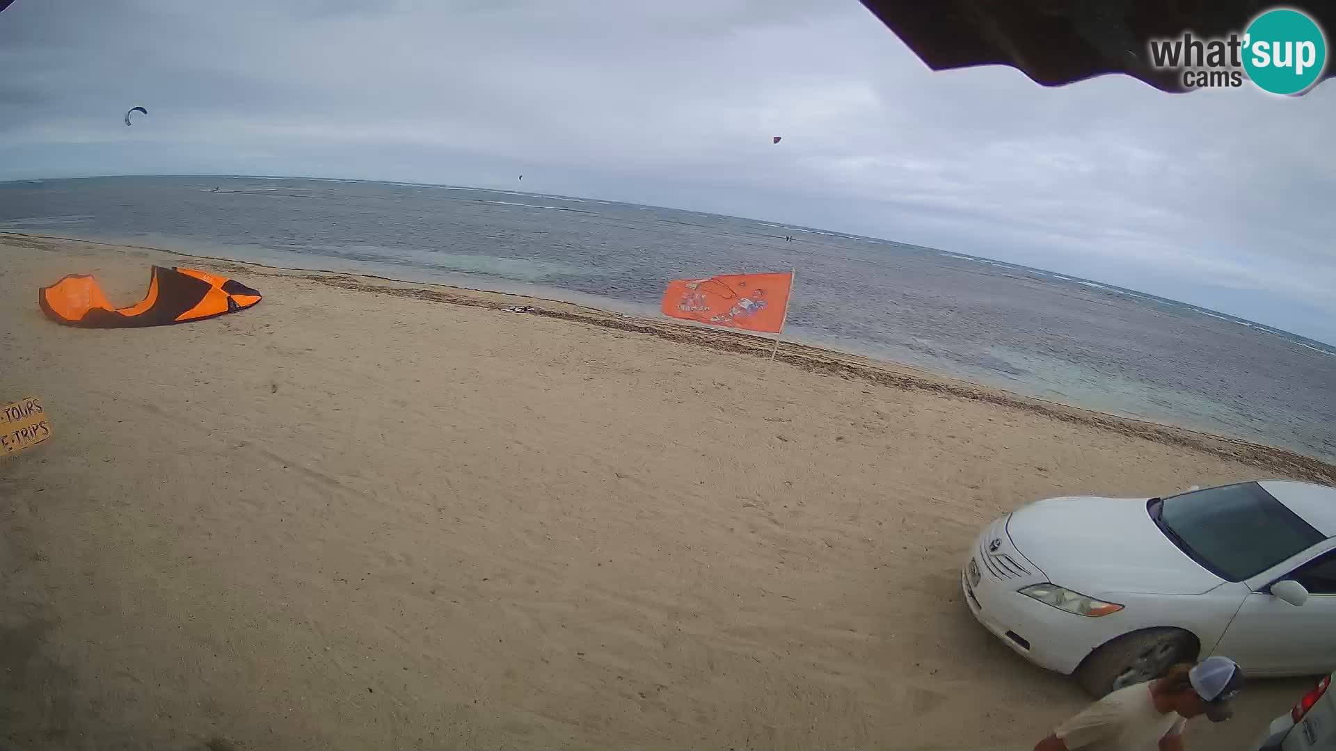 Caméra en direct de Kite Buen Hombre Kiteboarding – Plage Buen Hombre – Monte Cristi – République Dominicaine