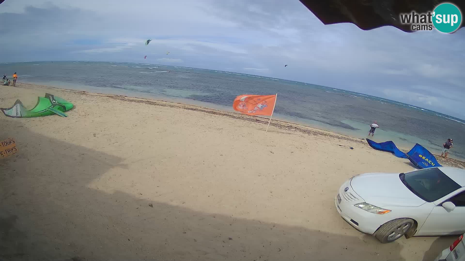 Web kamera Kite Buen Hombre Kiteboarding School – plaža Buen Hombre – Monte Cristi – Dominikanska Republika