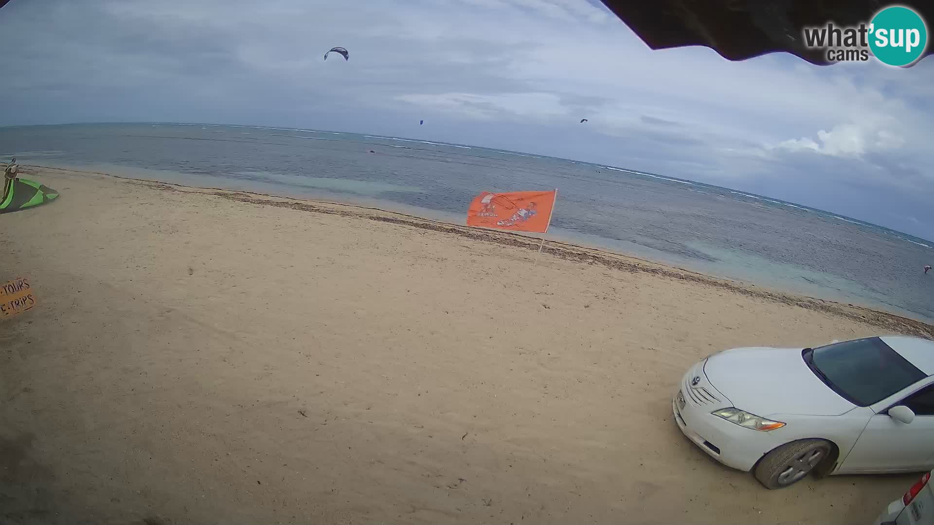 Caméra en direct de Kite Buen Hombre Kiteboarding – Plage Buen Hombre – Monte Cristi – République Dominicaine