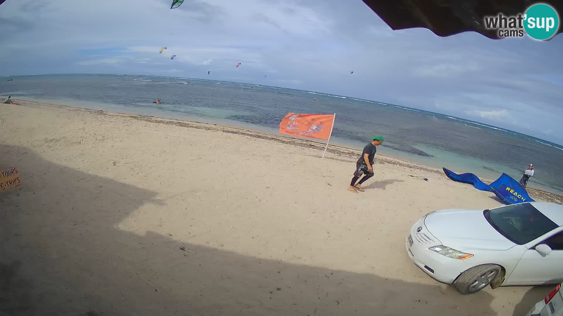 Cámara en Vivo Kite Buen Hombre Kiteboarding School – Playa Buen Hombre – Monte Cristi – República Dominicana