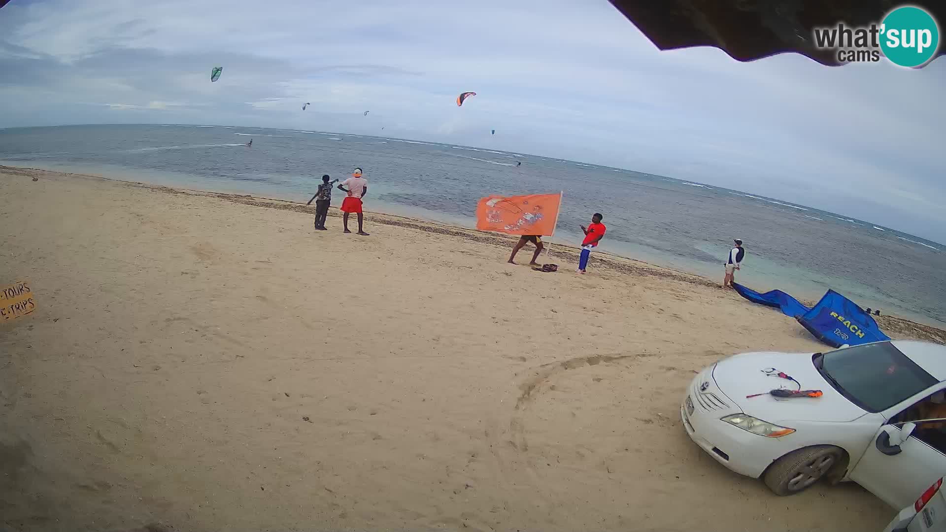 Web kamera Kite Buen Hombre Kiteboarding School – plaža Buen Hombre – Monte Cristi – Dominikanska Republika