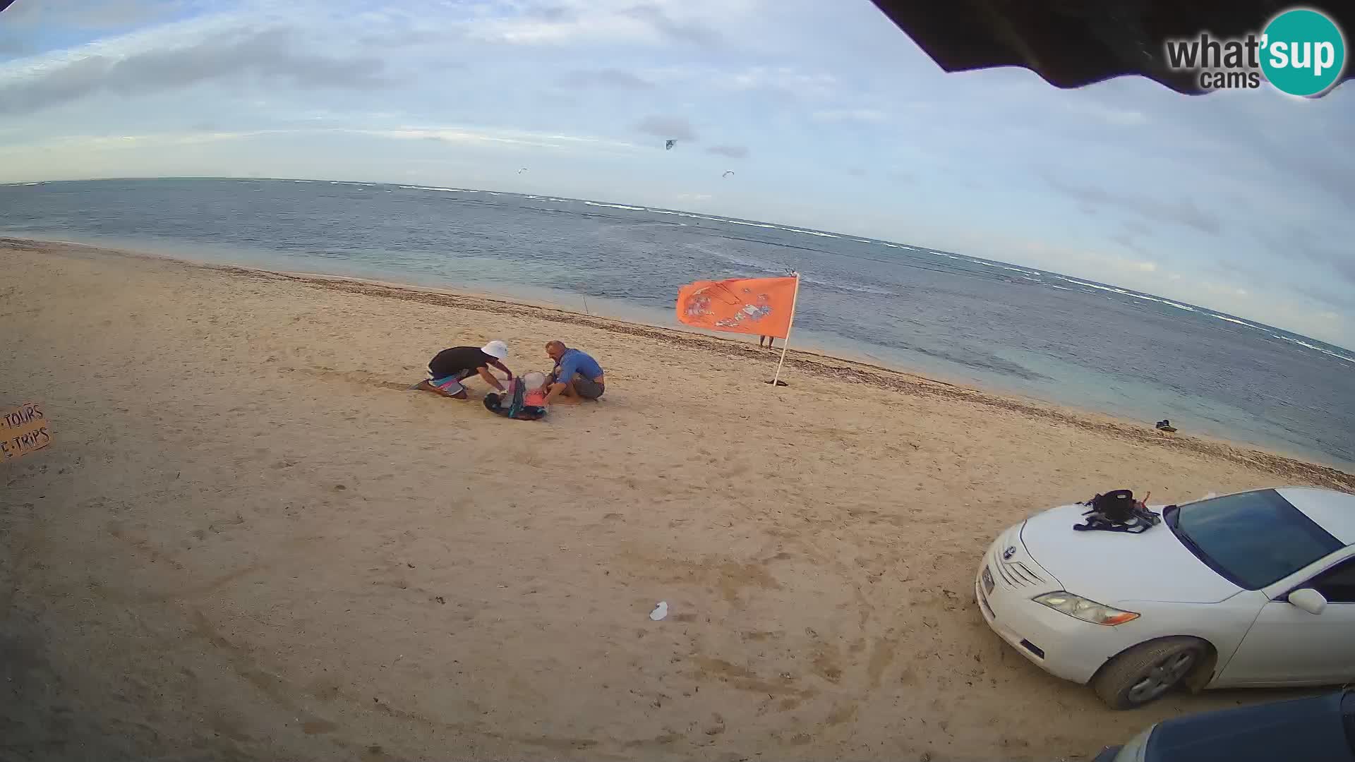 Caméra en direct de Kite Buen Hombre Kiteboarding – Plage Buen Hombre – Monte Cristi – République Dominicaine