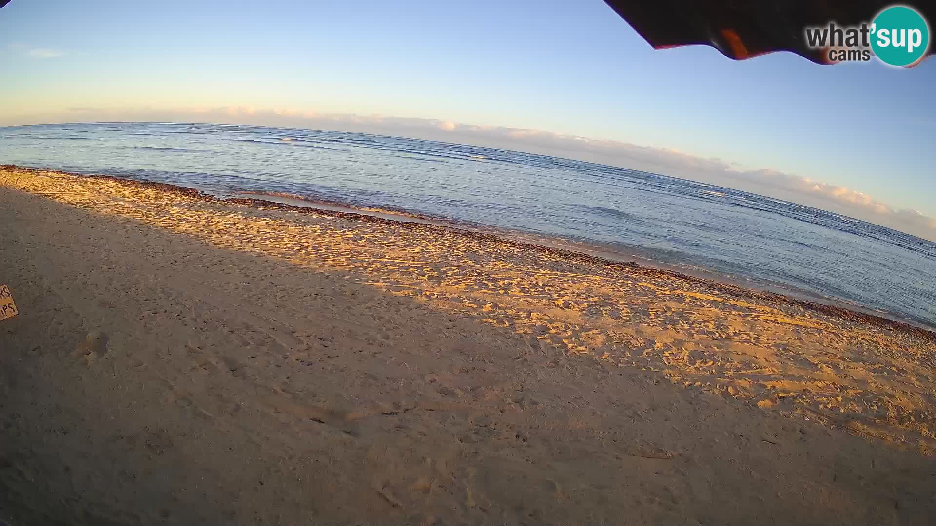 Caméra en direct de Kite Buen Hombre Kiteboarding – Plage Buen Hombre – Monte Cristi – République Dominicaine