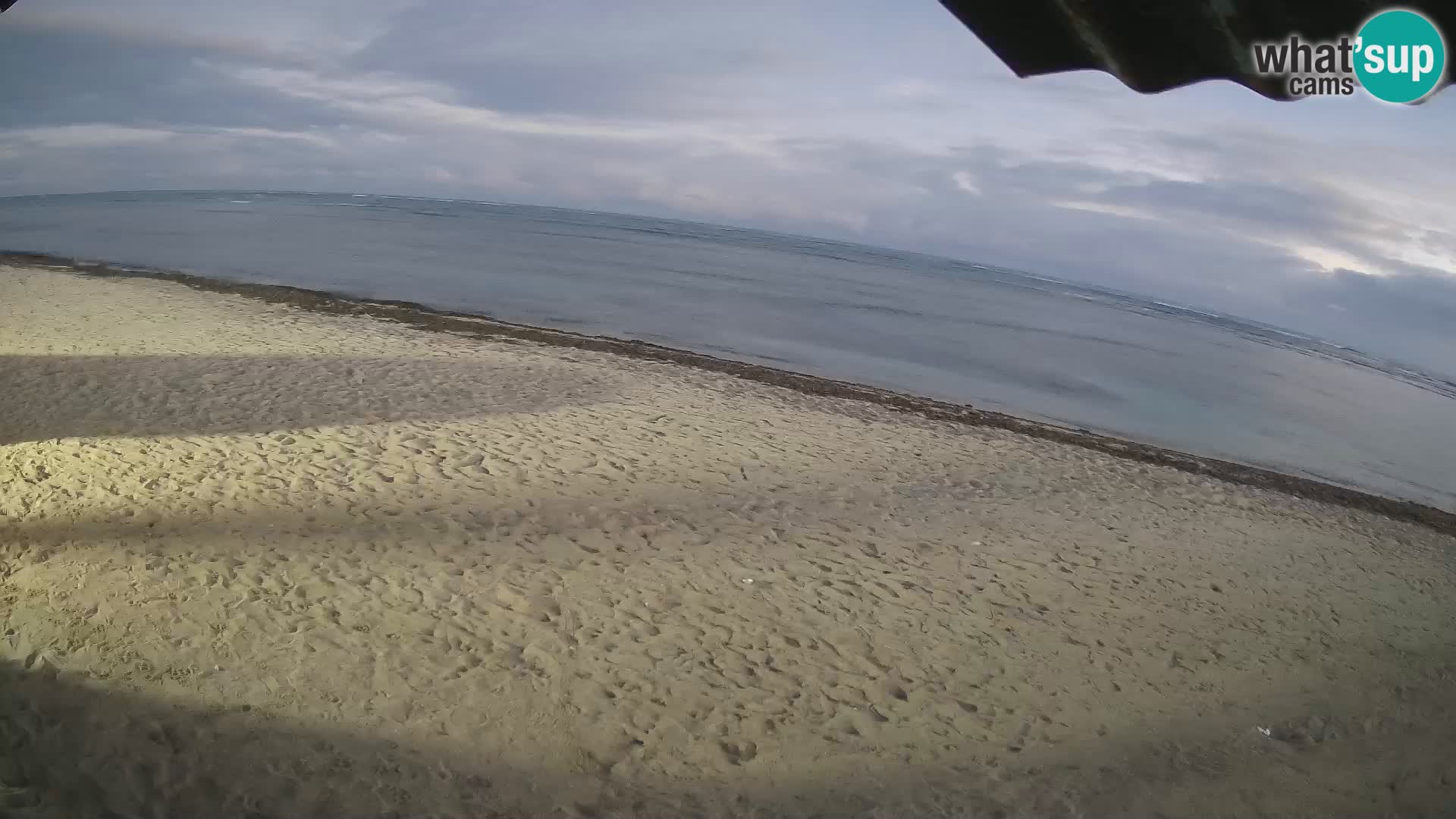 Caméra en direct de Kite Buen Hombre Kiteboarding – Plage Buen Hombre – Monte Cristi – République Dominicaine