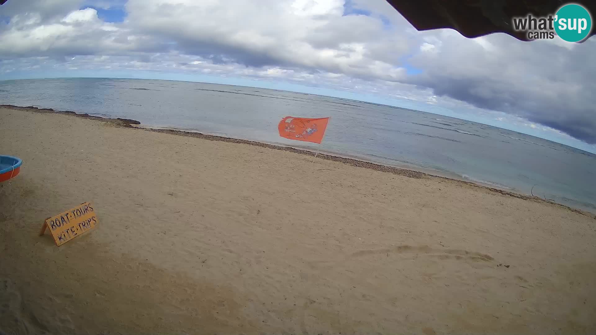 Caméra en direct de Kite Buen Hombre Kiteboarding – Plage Buen Hombre – Monte Cristi – République Dominicaine