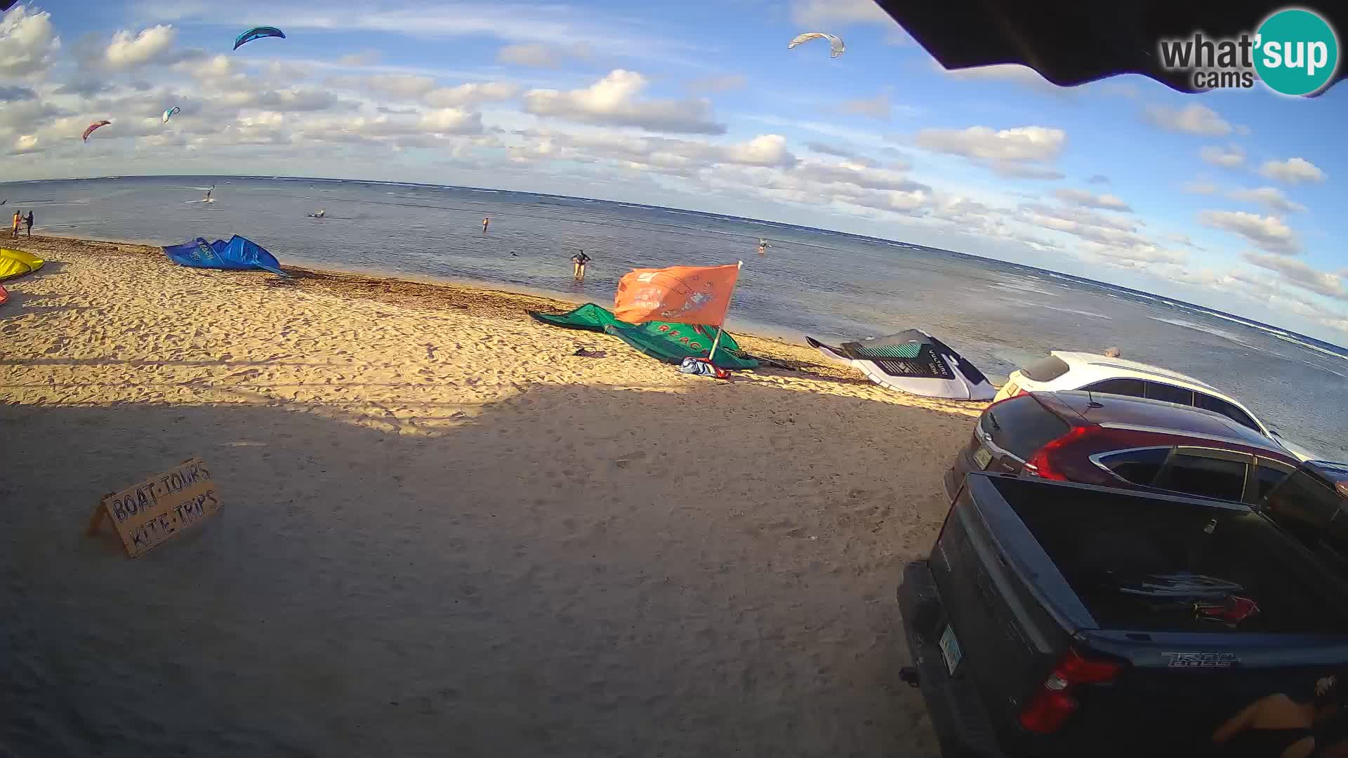 Caméra en direct de Kite Buen Hombre Kiteboarding – Plage Buen Hombre – Monte Cristi – République Dominicaine