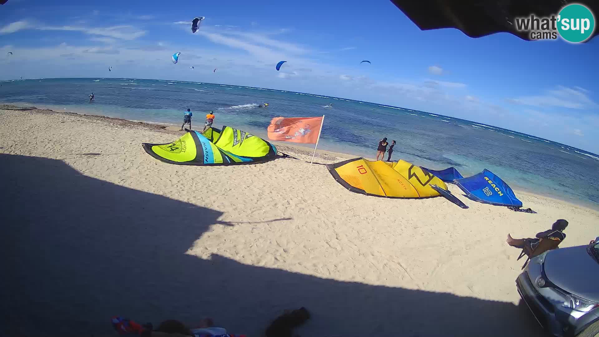 Caméra en direct de Kite Buen Hombre Kiteboarding – Plage Buen Hombre – Monte Cristi – République Dominicaine