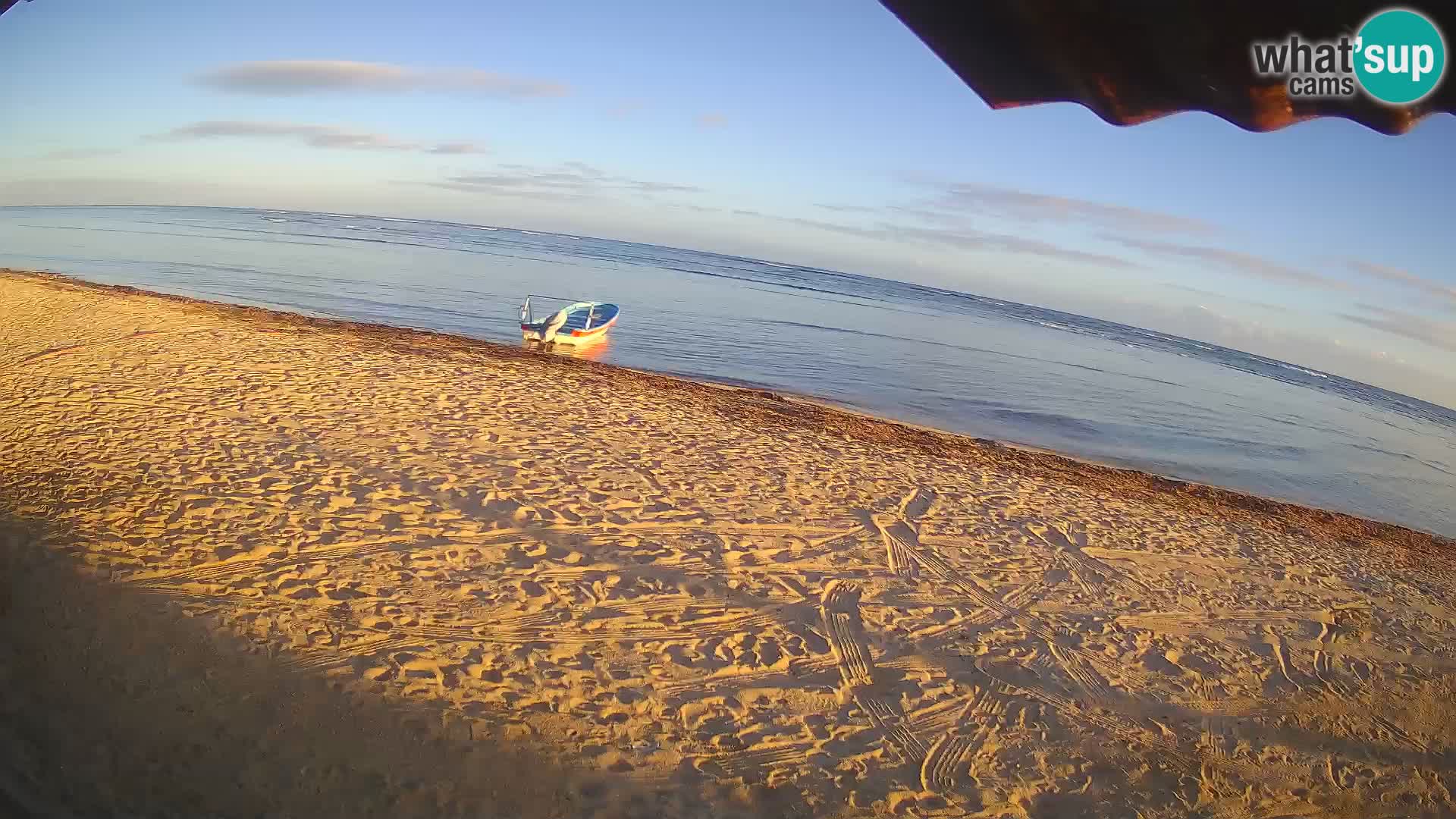 Caméra en direct de Kite Buen Hombre Kiteboarding – Plage Buen Hombre – Monte Cristi – République Dominicaine