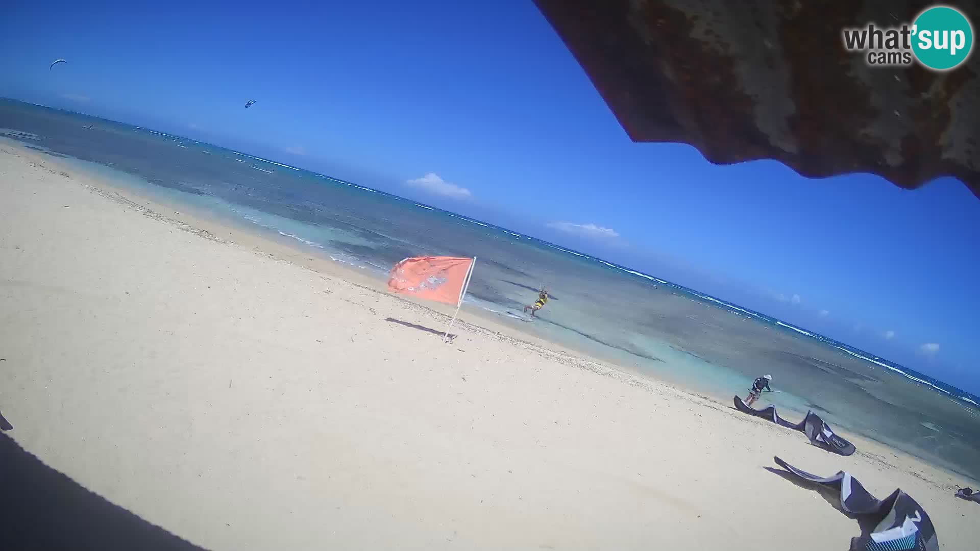 Caméra en direct de Kite Buen Hombre Kiteboarding – Plage Buen Hombre – Monte Cristi – République Dominicaine