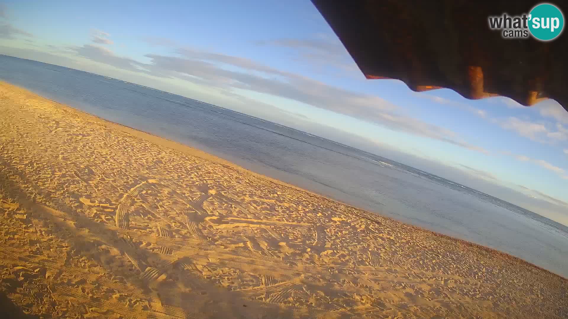 Caméra en direct de Kite Buen Hombre Kiteboarding – Plage Buen Hombre – Monte Cristi – République Dominicaine