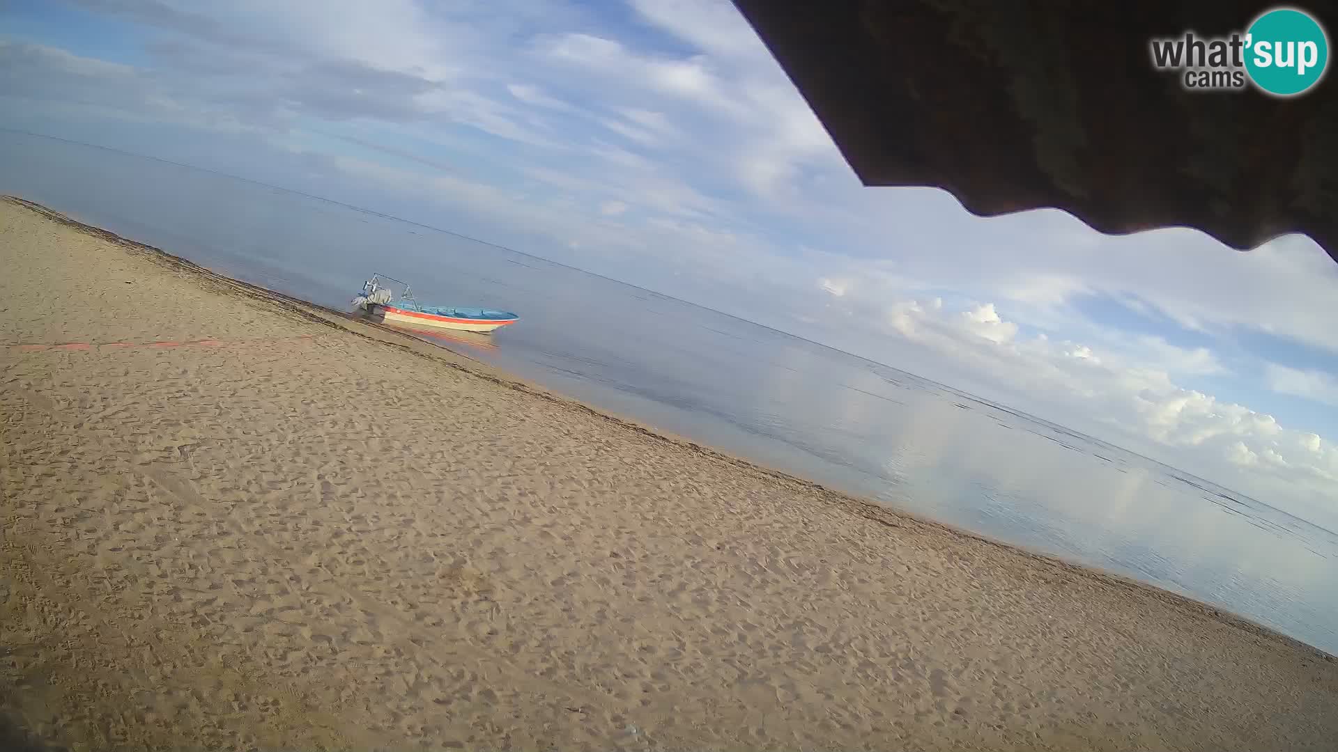 Caméra en direct de Kite Buen Hombre Kiteboarding – Plage Buen Hombre – Monte Cristi – République Dominicaine