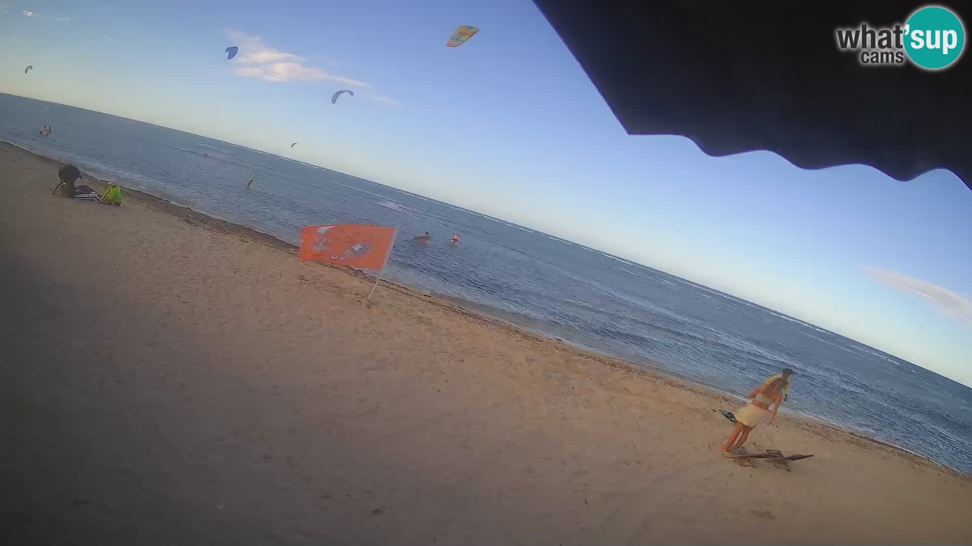 Caméra en direct de Kite Buen Hombre Kiteboarding – Plage Buen Hombre – Monte Cristi – République Dominicaine