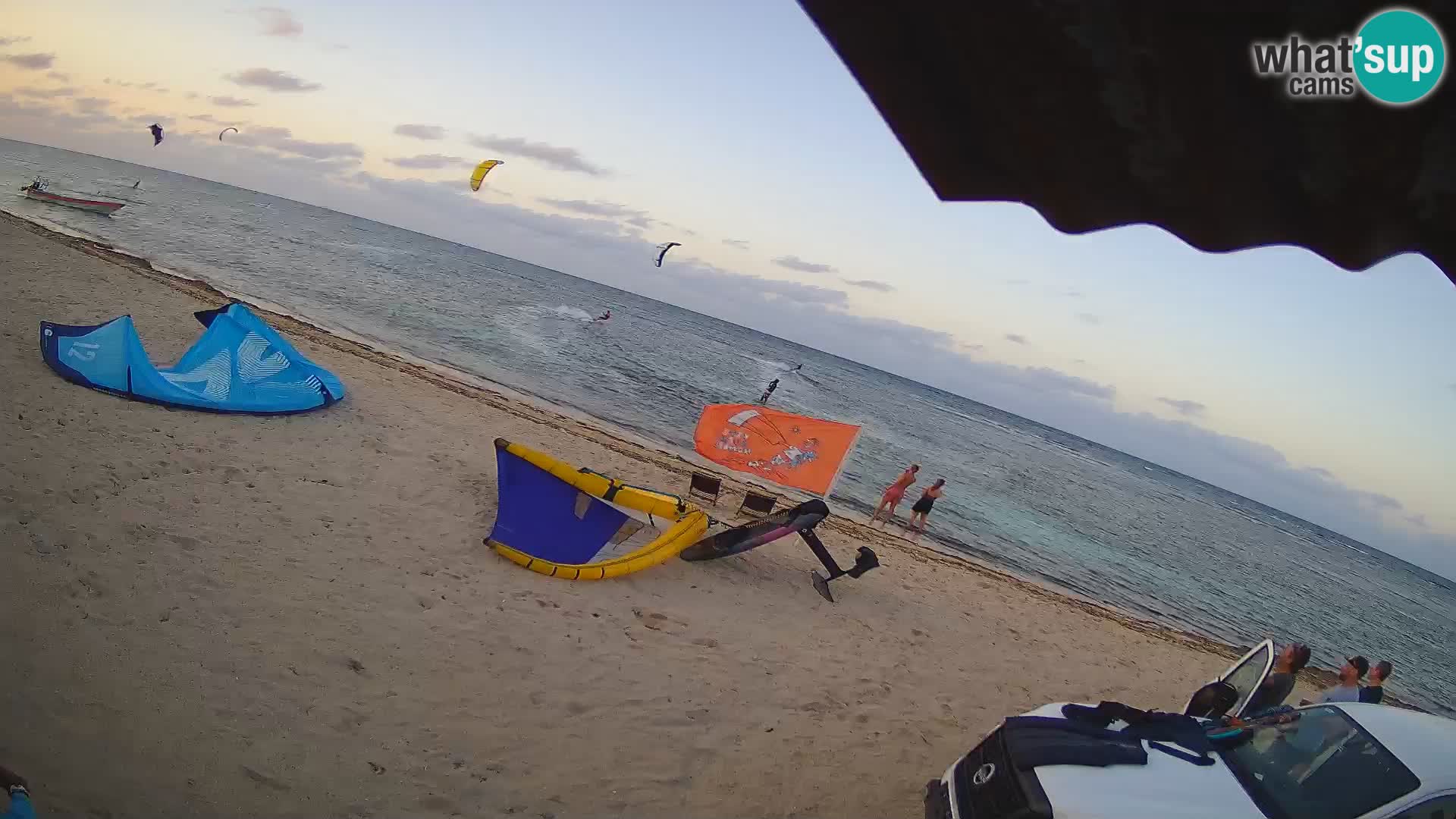 Cámara en Vivo Kite Buen Hombre Kiteboarding School – Playa Buen Hombre – Monte Cristi – República Dominicana