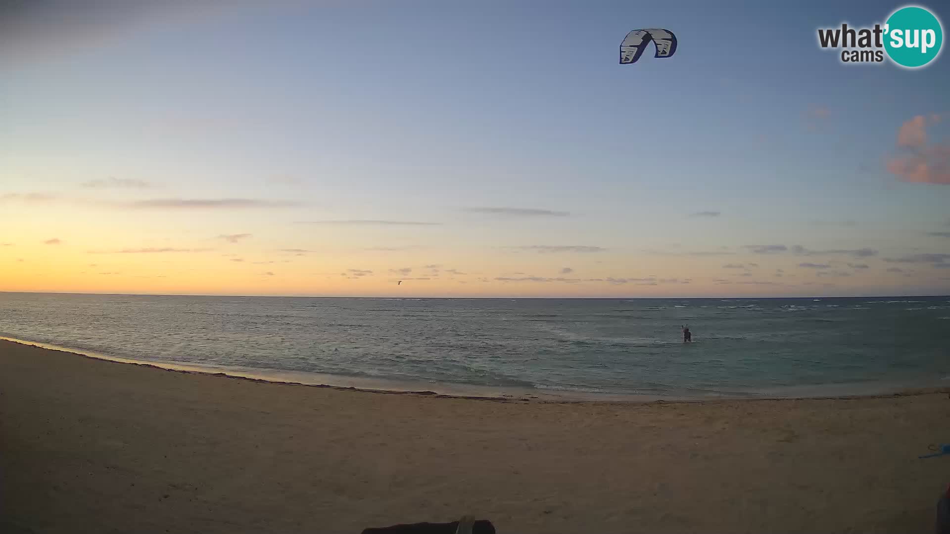 Spletna kamera Kite Buen Hombre Kiteboarding – plaža Buen Hombre – Monte Cristi – Dominikanska Republika
