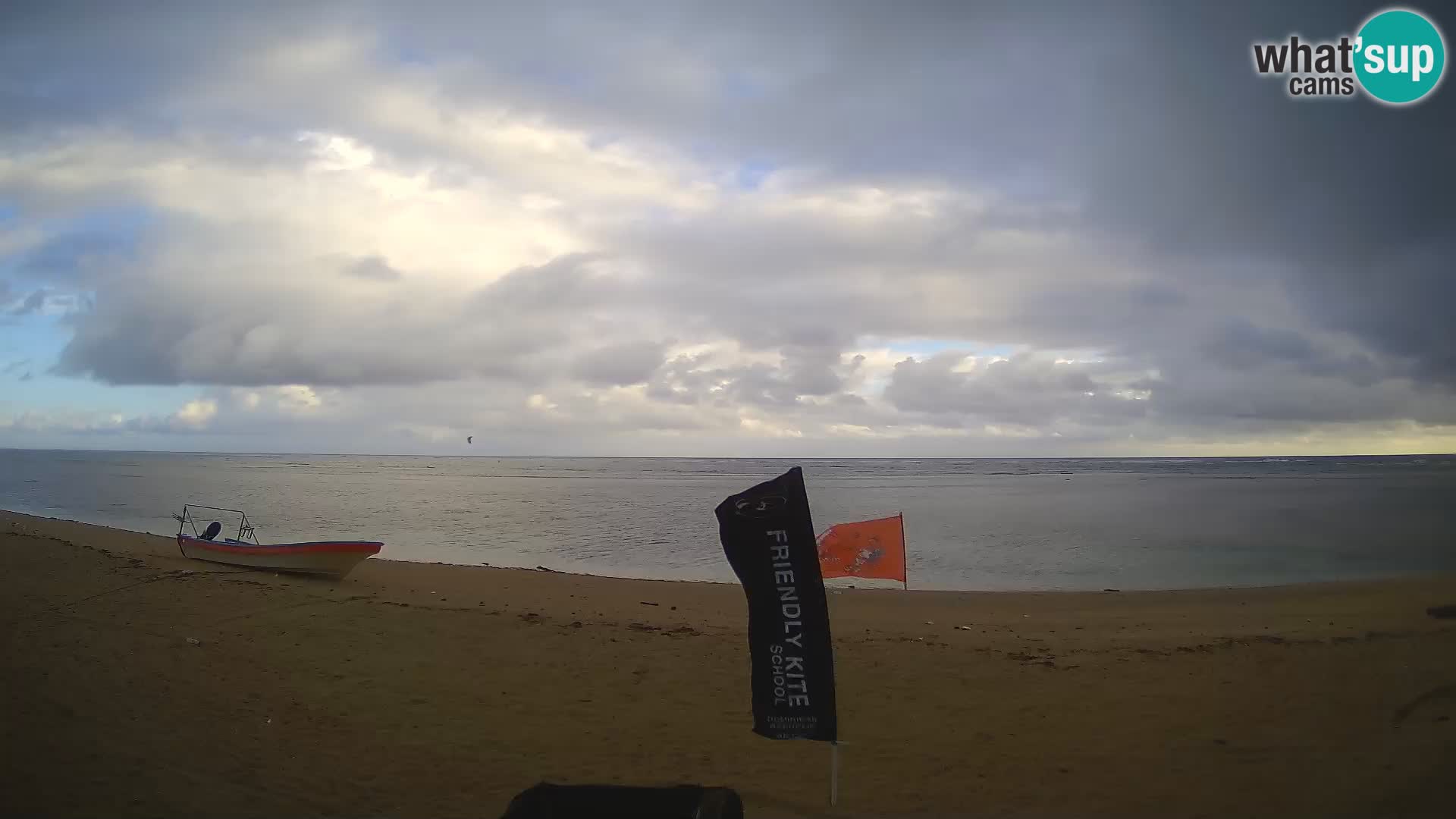 Spletna kamera Kite Buen Hombre Kiteboarding – plaža Buen Hombre – Monte Cristi – Dominikanska Republika