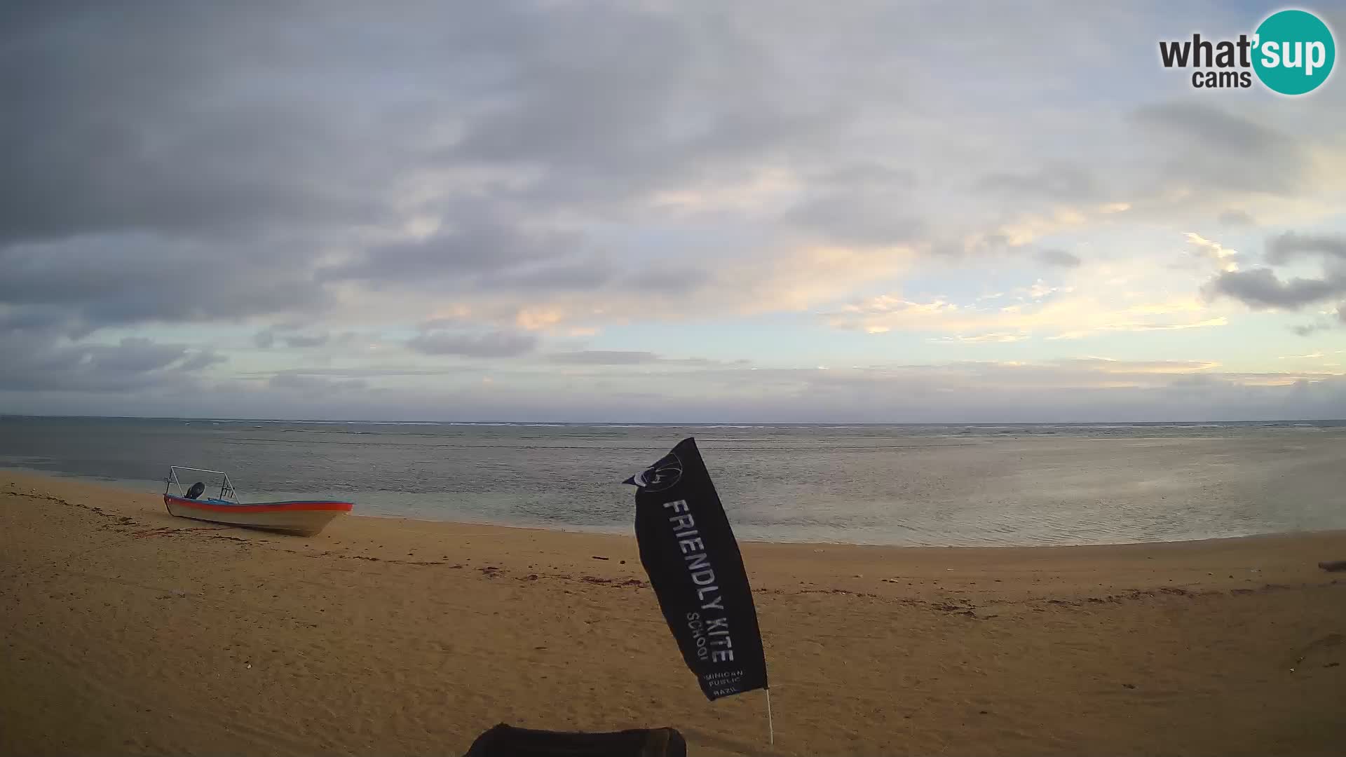 Spletna kamera Kite Buen Hombre Kiteboarding – plaža Buen Hombre – Monte Cristi – Dominikanska Republika