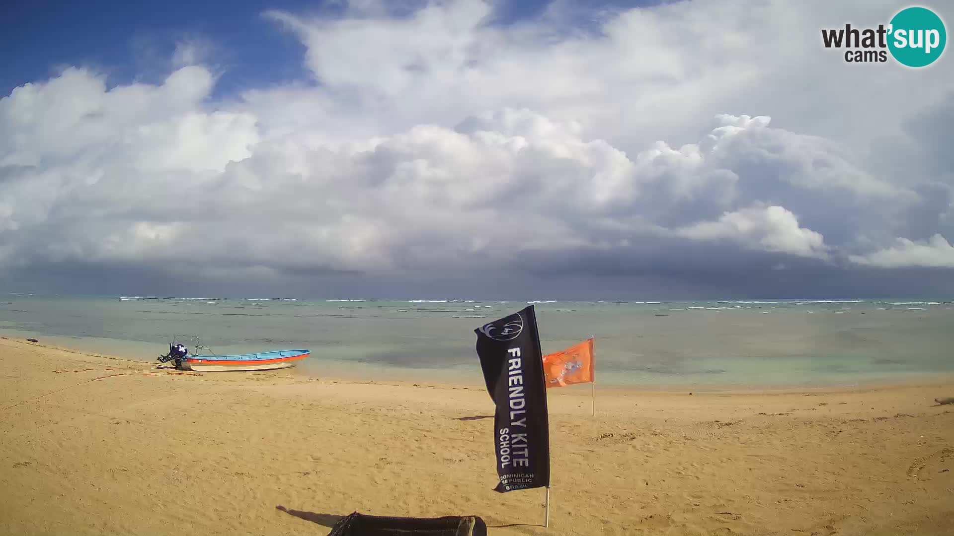 Spletna kamera Kite Buen Hombre Kiteboarding – plaža Buen Hombre – Monte Cristi – Dominikanska Republika