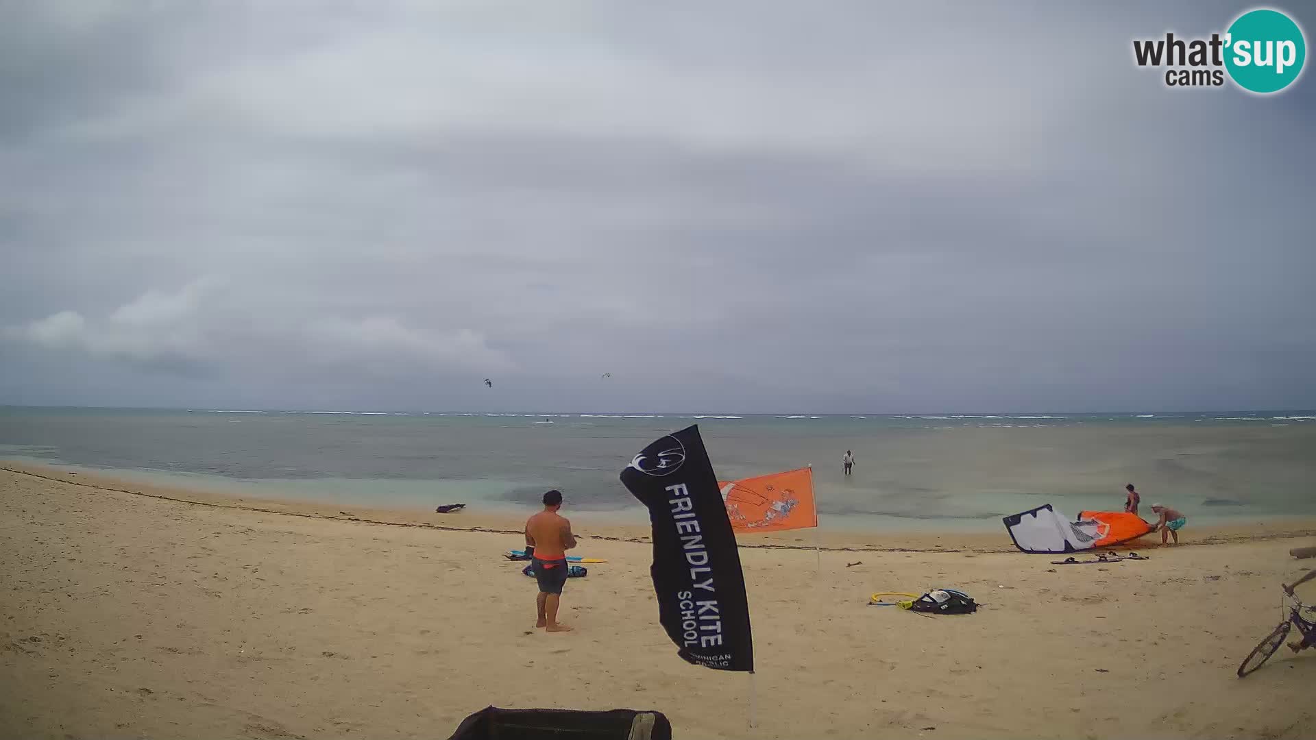 Caméra en direct de Kite Buen Hombre Kiteboarding – Plage Buen Hombre – Monte Cristi – République Dominicaine