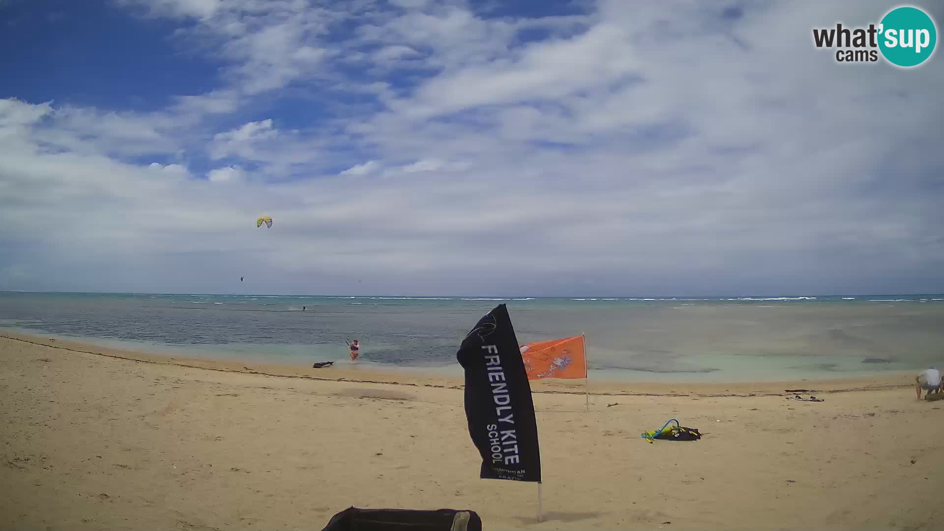 Cámara en Vivo Kite Buen Hombre Kiteboarding School – Playa Buen Hombre – Monte Cristi – República Dominicana