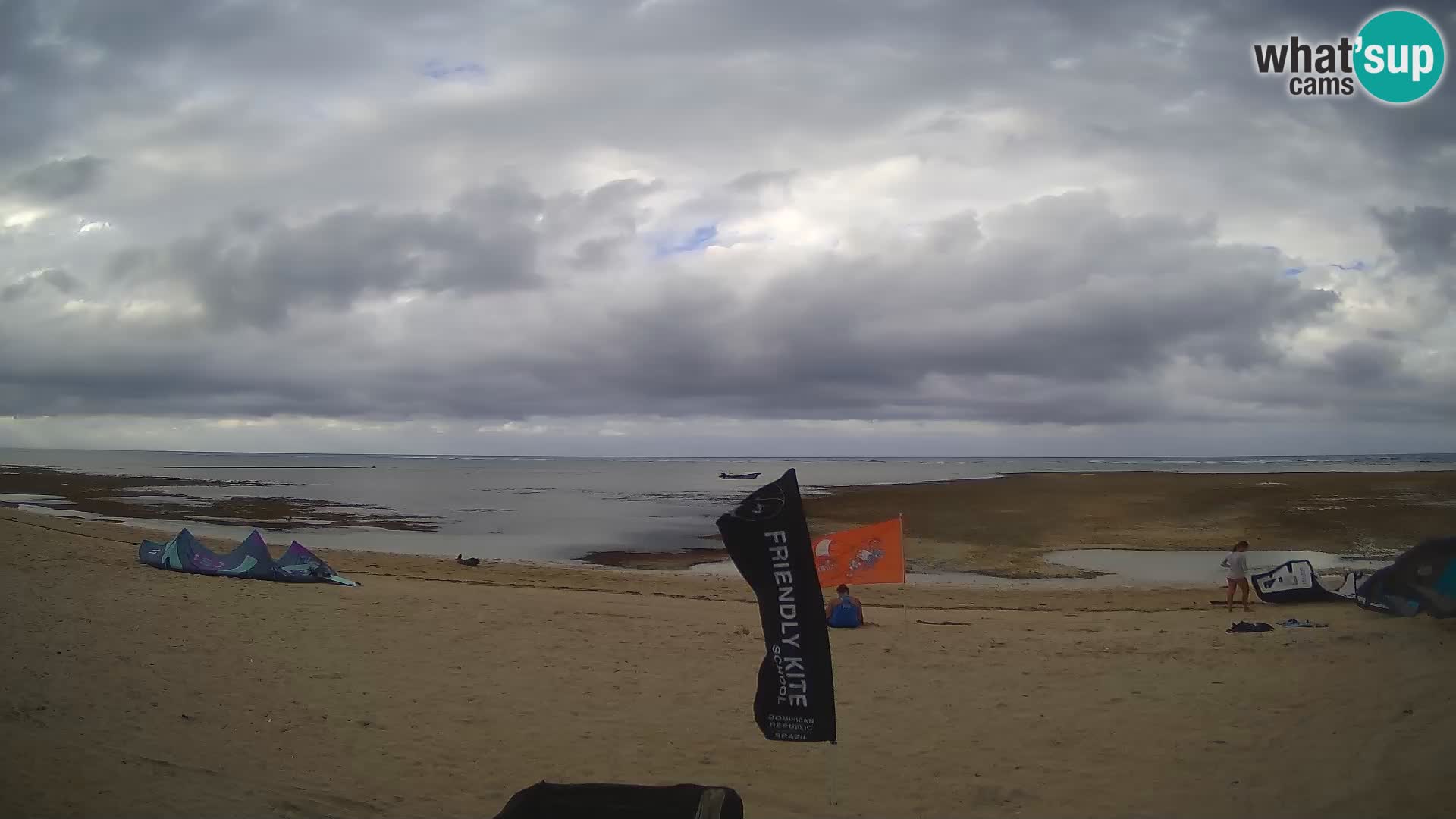 Spletna kamera Kite Buen Hombre Kiteboarding – plaža Buen Hombre – Monte Cristi – Dominikanska Republika