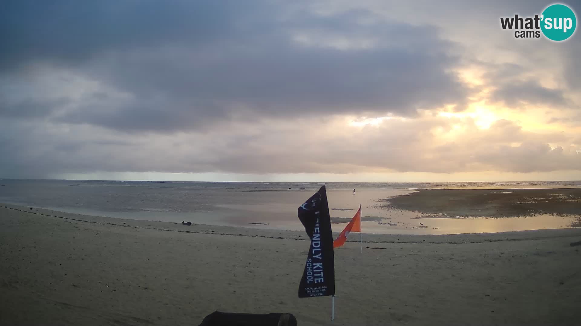 Web kamera Kite Buen Hombre Kiteboarding School – plaža Buen Hombre – Monte Cristi – Dominikanska Republika