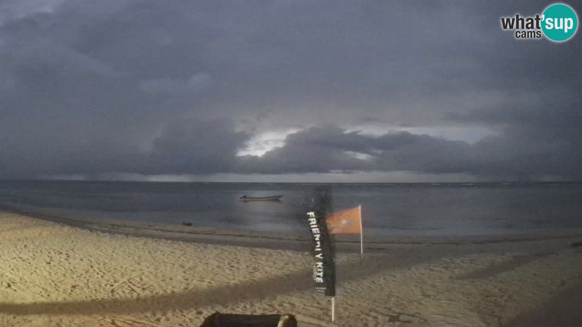 Web kamera Kite Buen Hombre Kiteboarding School – plaža Buen Hombre – Monte Cristi – Dominikanska Republika