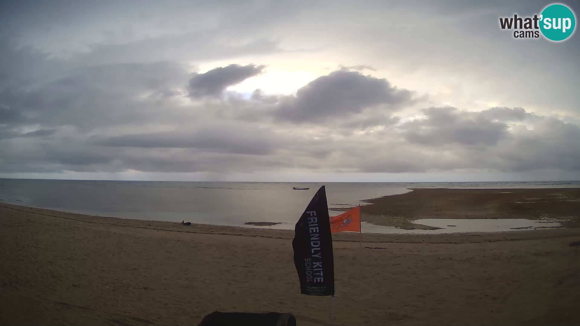 Web kamera Kite Buen Hombre Kiteboarding School – plaža Buen Hombre – Monte Cristi – Dominikanska Republika