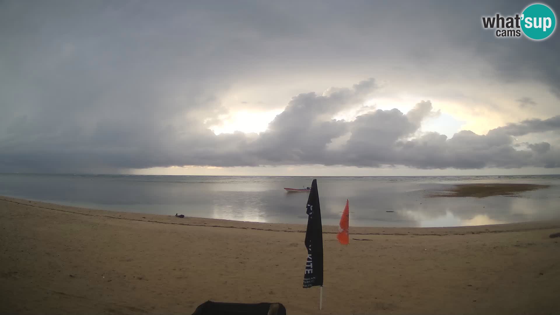 Caméra en direct de Kite Buen Hombre Kiteboarding – Plage Buen Hombre – Monte Cristi – République Dominicaine