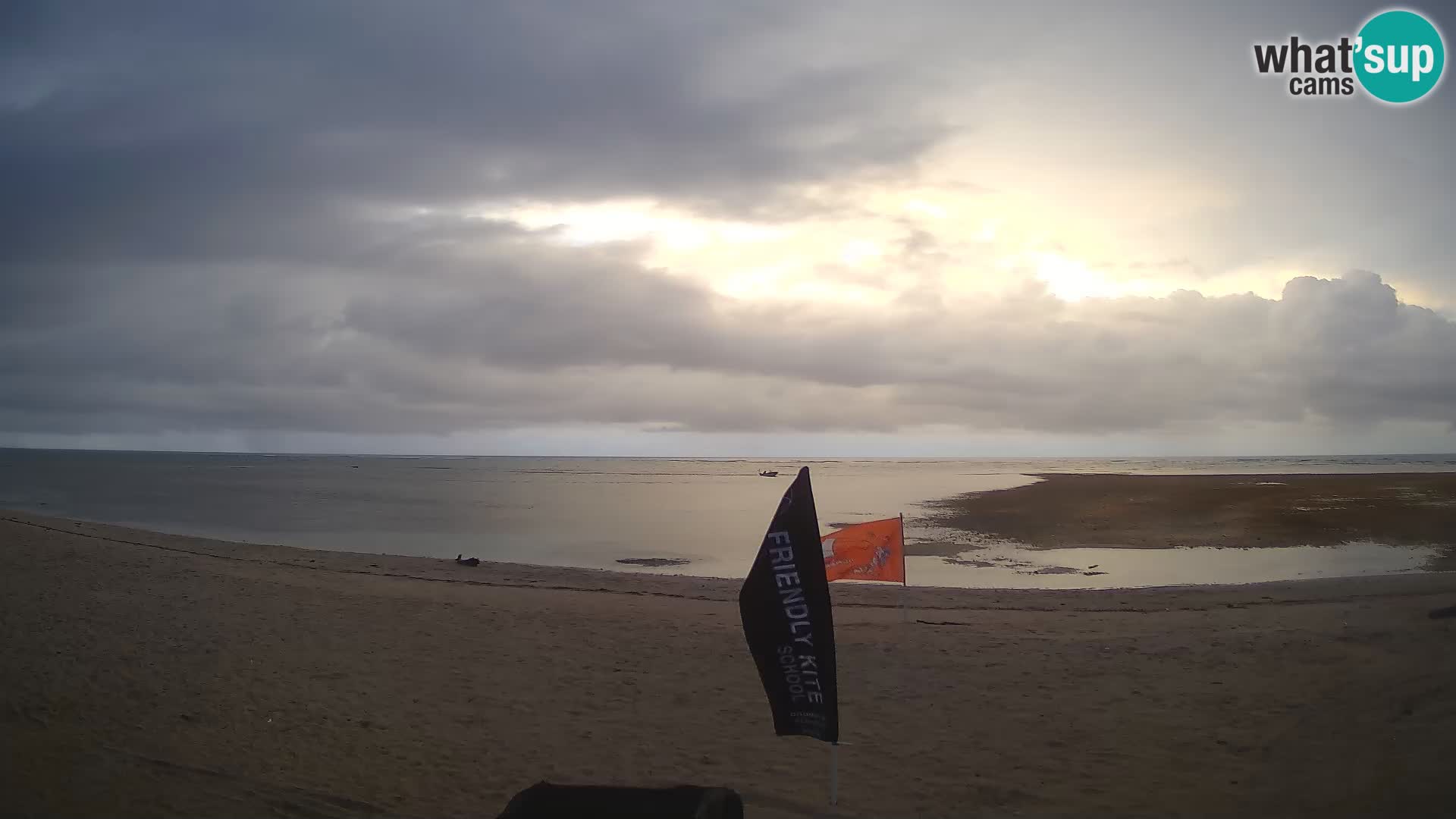 Cámara en Vivo Kite Buen Hombre Kiteboarding School – Playa Buen Hombre – Monte Cristi – República Dominicana