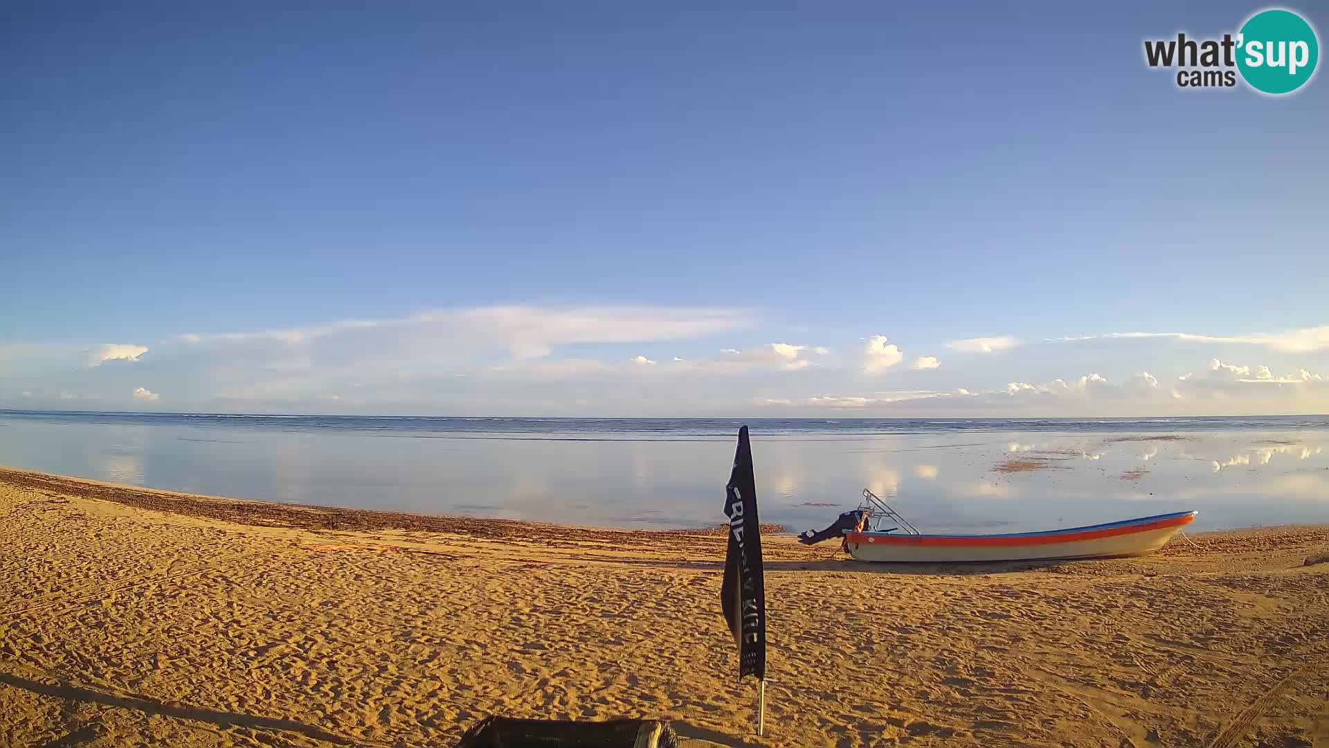Spletna kamera Kite Buen Hombre Kiteboarding – plaža Buen Hombre – Monte Cristi – Dominikanska Republika