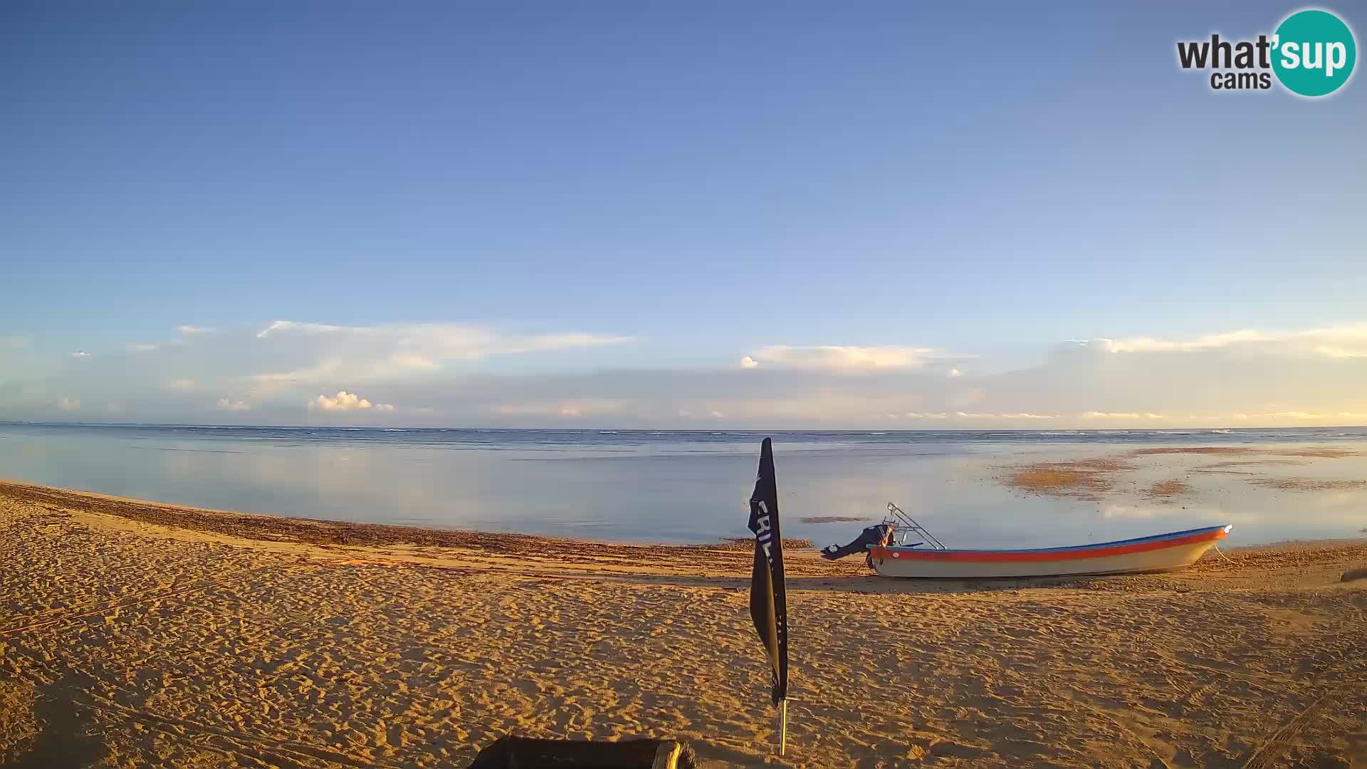 Web kamera Kite Buen Hombre Kiteboarding School – plaža Buen Hombre – Monte Cristi – Dominikanska Republika