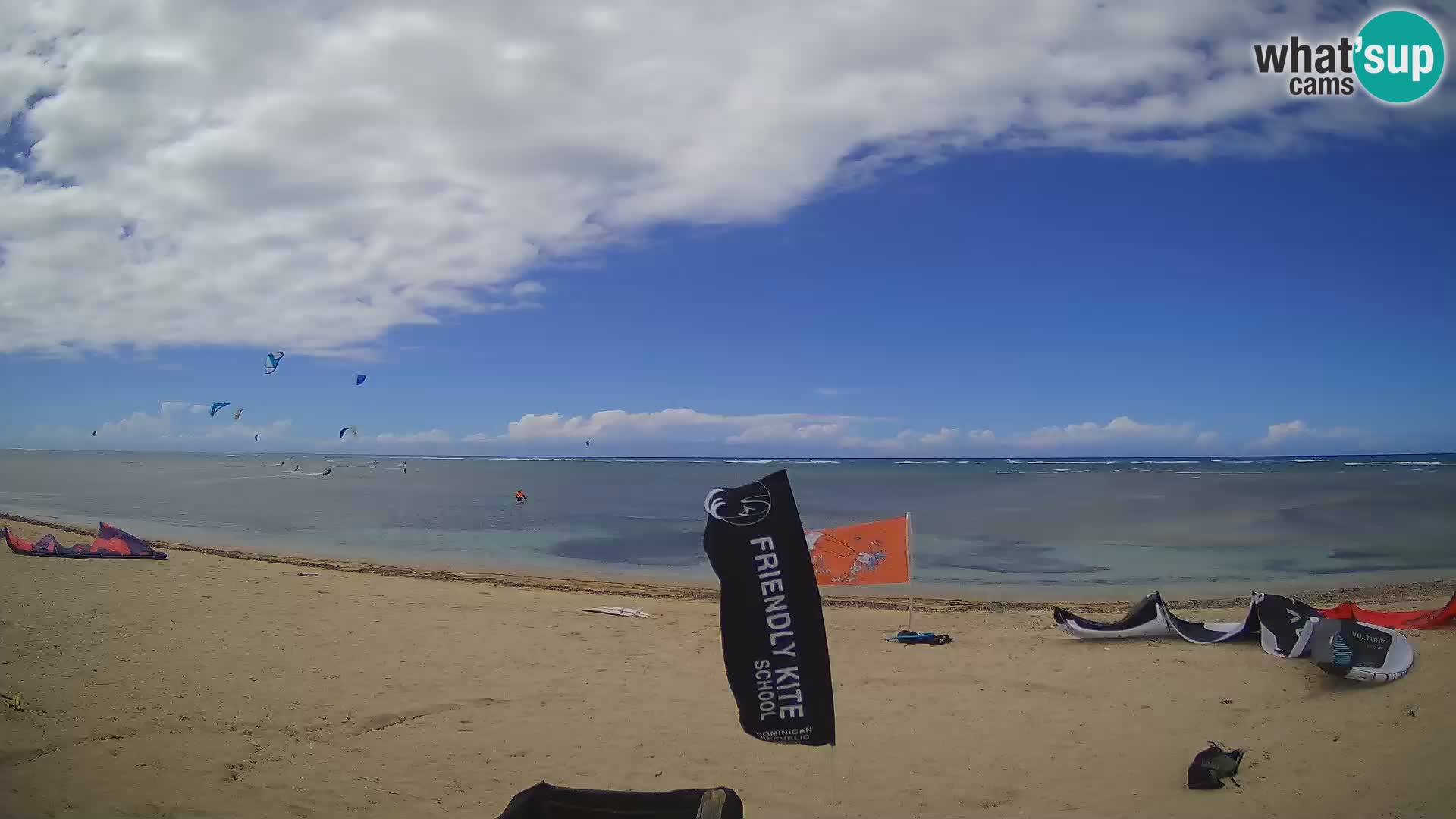 Web kamera Kite Buen Hombre Kiteboarding School – plaža Buen Hombre – Monte Cristi – Dominikanska Republika