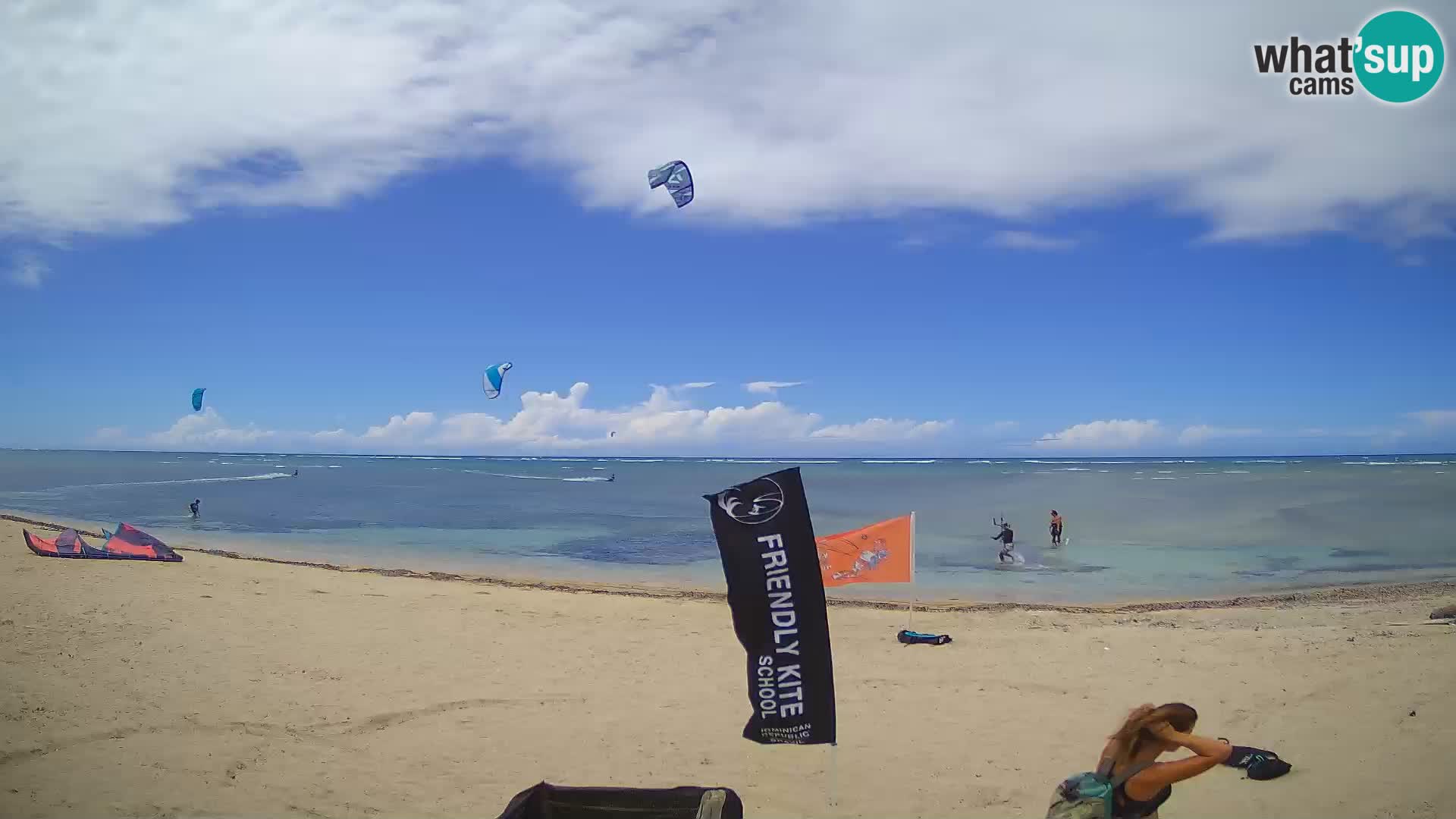 Caméra en direct de Kite Buen Hombre Kiteboarding – Plage Buen Hombre – Monte Cristi – République Dominicaine