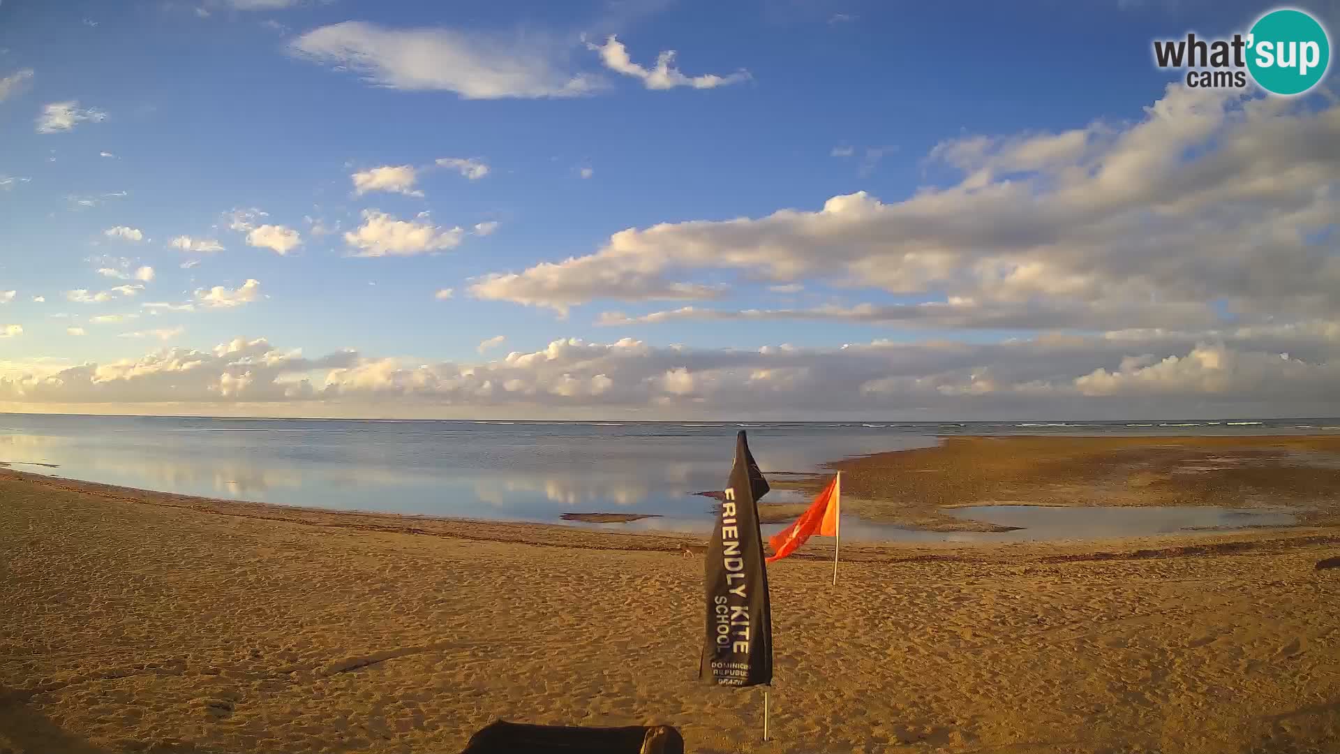 Web kamera Kite Buen Hombre Kiteboarding School – plaža Buen Hombre – Monte Cristi – Dominikanska Republika