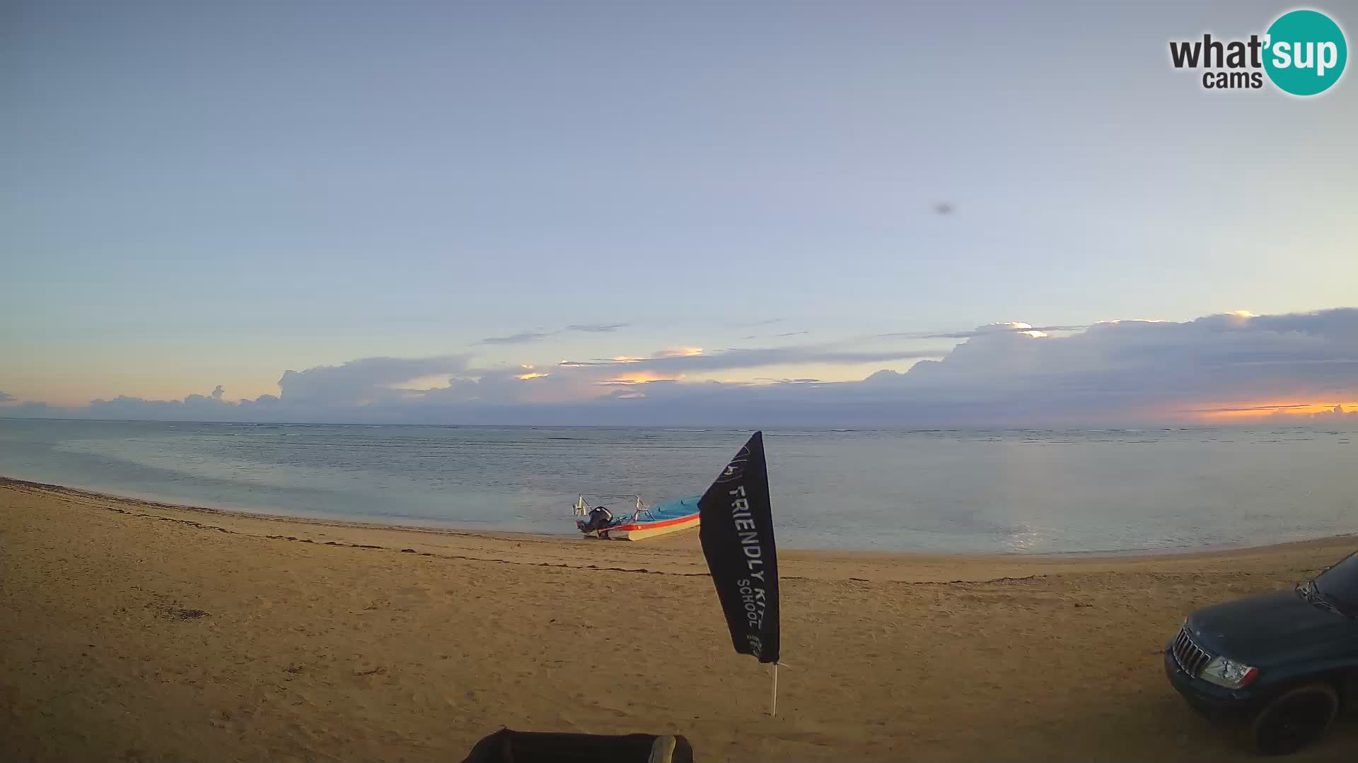 Caméra en direct de Kite Buen Hombre Kiteboarding – Plage Buen Hombre – Monte Cristi – République Dominicaine