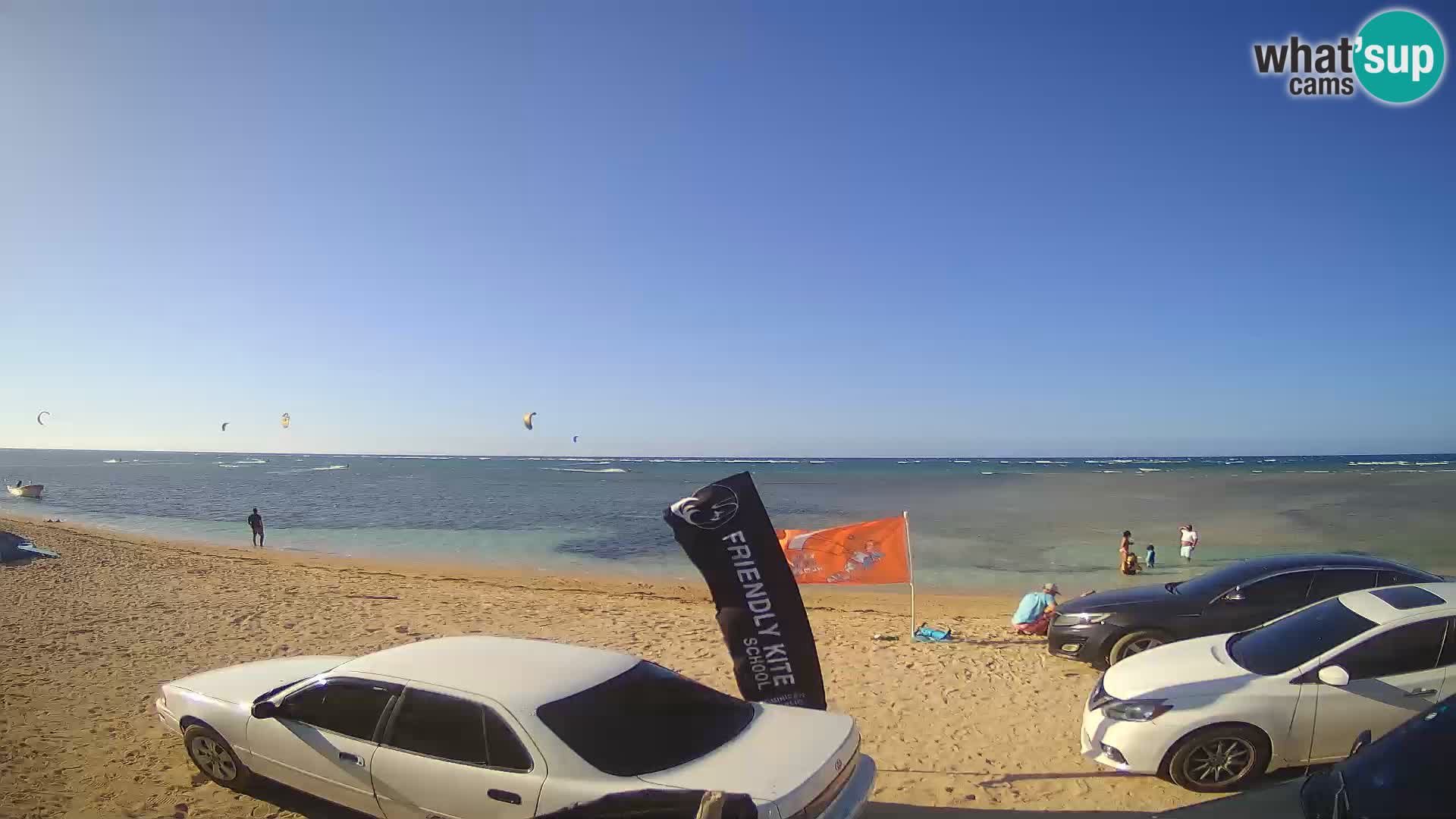 Caméra en direct de Kite Buen Hombre Kiteboarding – Plage Buen Hombre – Monte Cristi – République Dominicaine