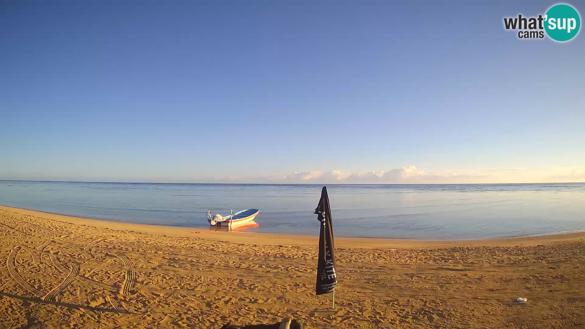 Caméra en direct de Kite Buen Hombre Kiteboarding – Plage Buen Hombre – Monte Cristi – République Dominicaine