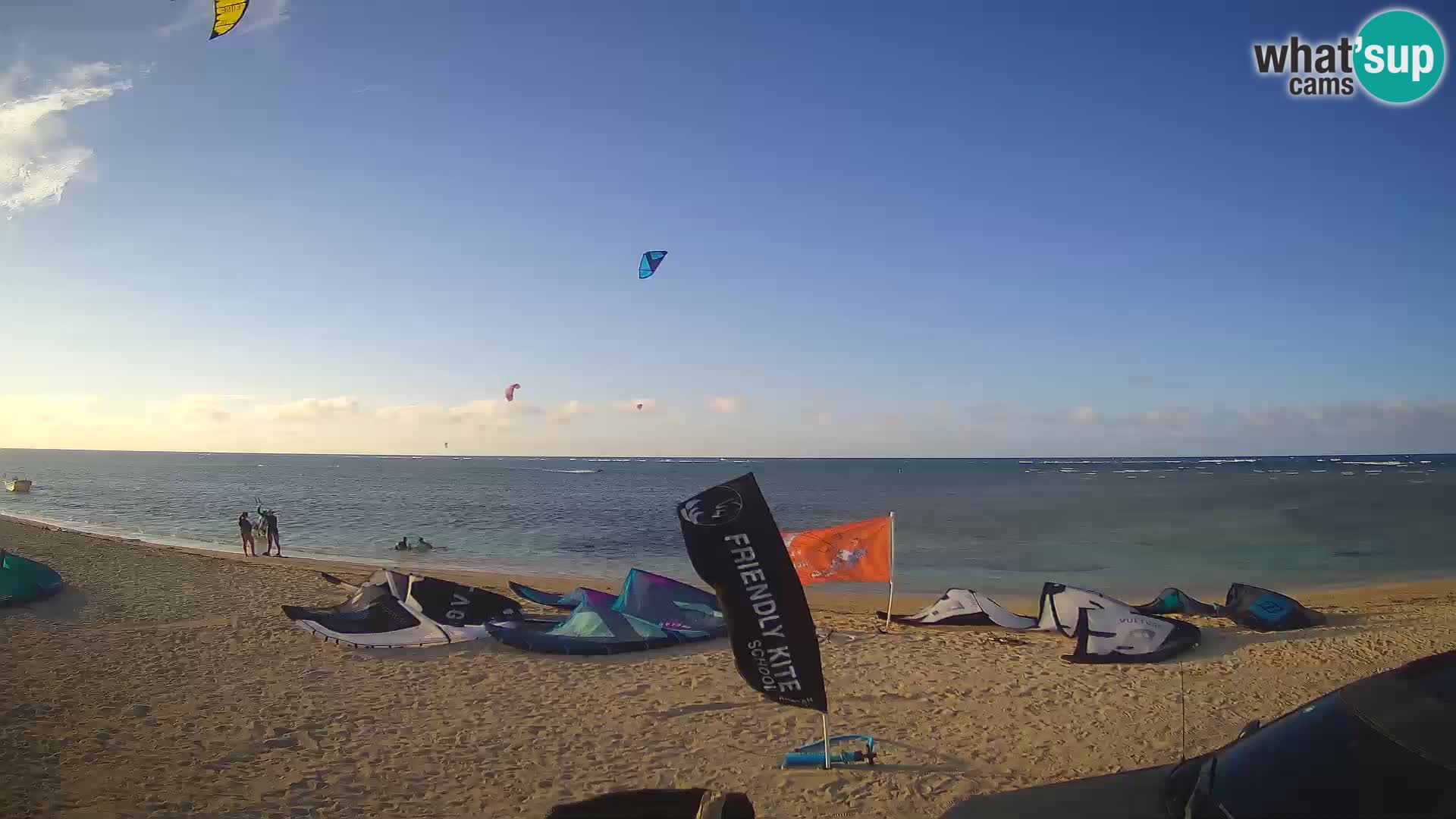 Web kamera Kite Buen Hombre Kiteboarding School – plaža Buen Hombre – Monte Cristi – Dominikanska Republika