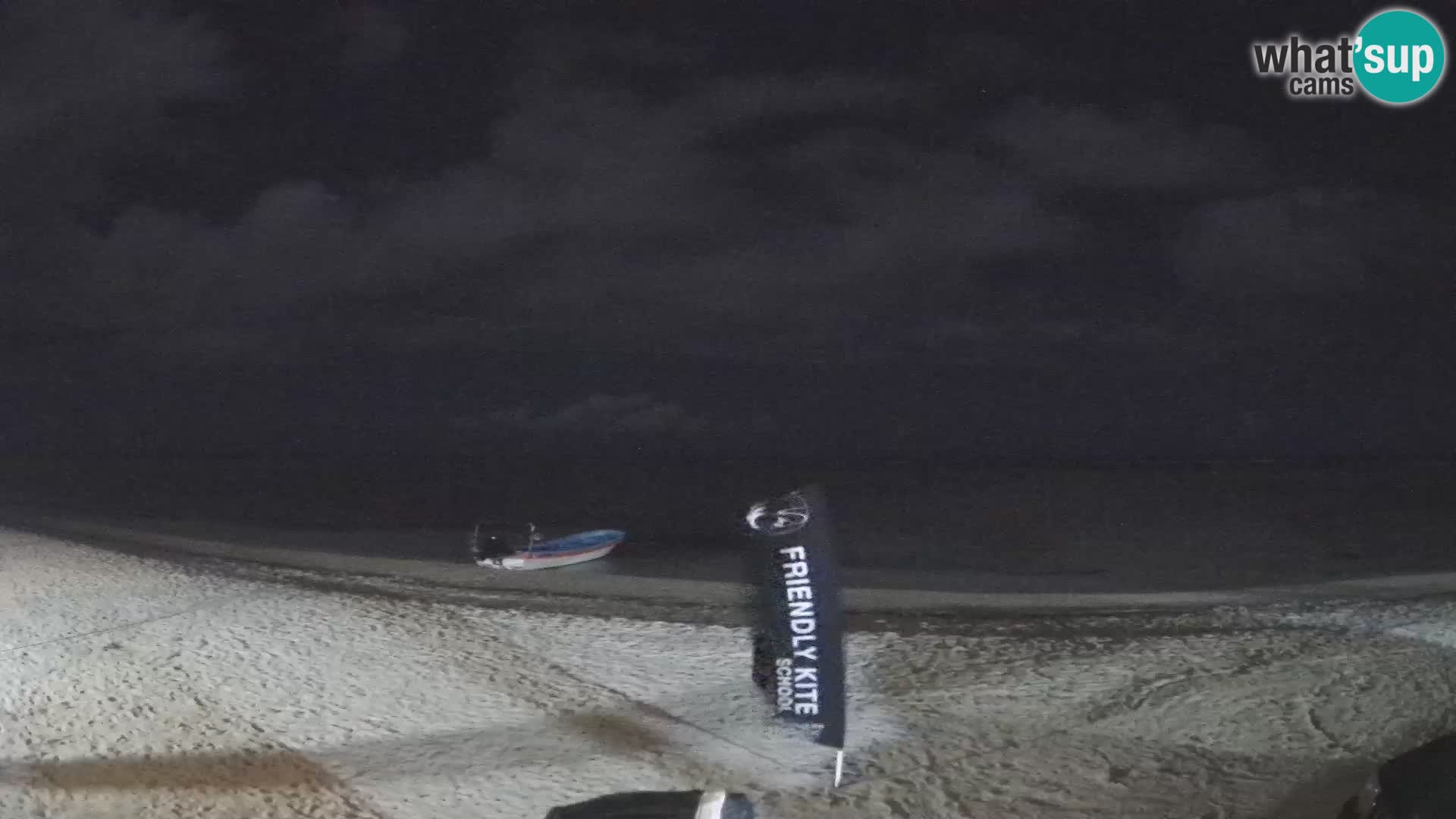 Caméra en direct de Kite Buen Hombre Kiteboarding – Plage Buen Hombre – Monte Cristi – République Dominicaine