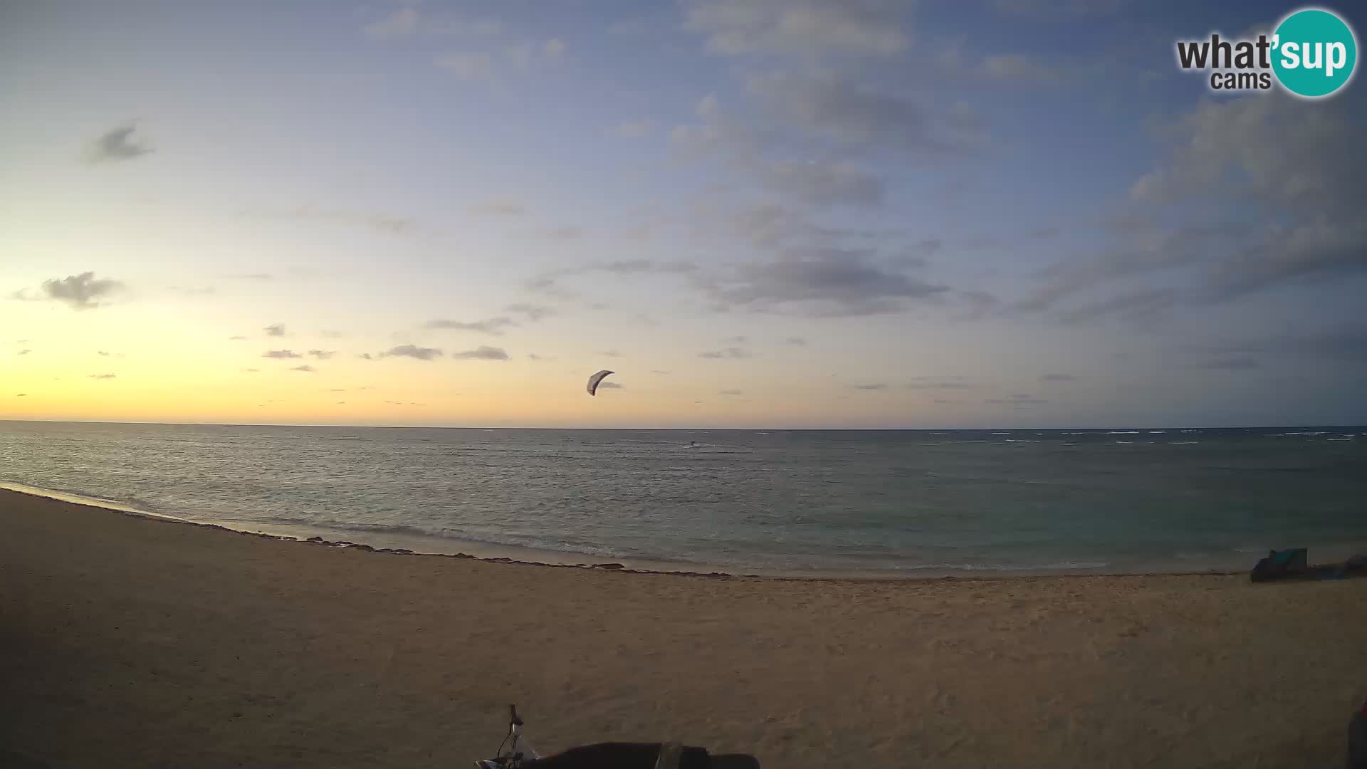 Cámara en Vivo Kite Buen Hombre Kiteboarding School – Playa Buen Hombre – Monte Cristi – República Dominicana