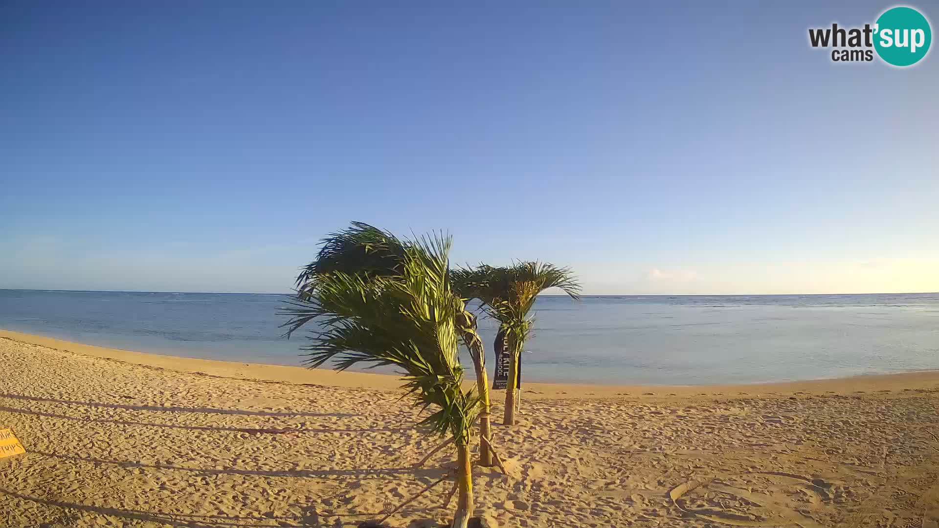 Web kamera Kite Buen Hombre Kiteboarding School – plaža Buen Hombre – Monte Cristi – Dominikanska Republika