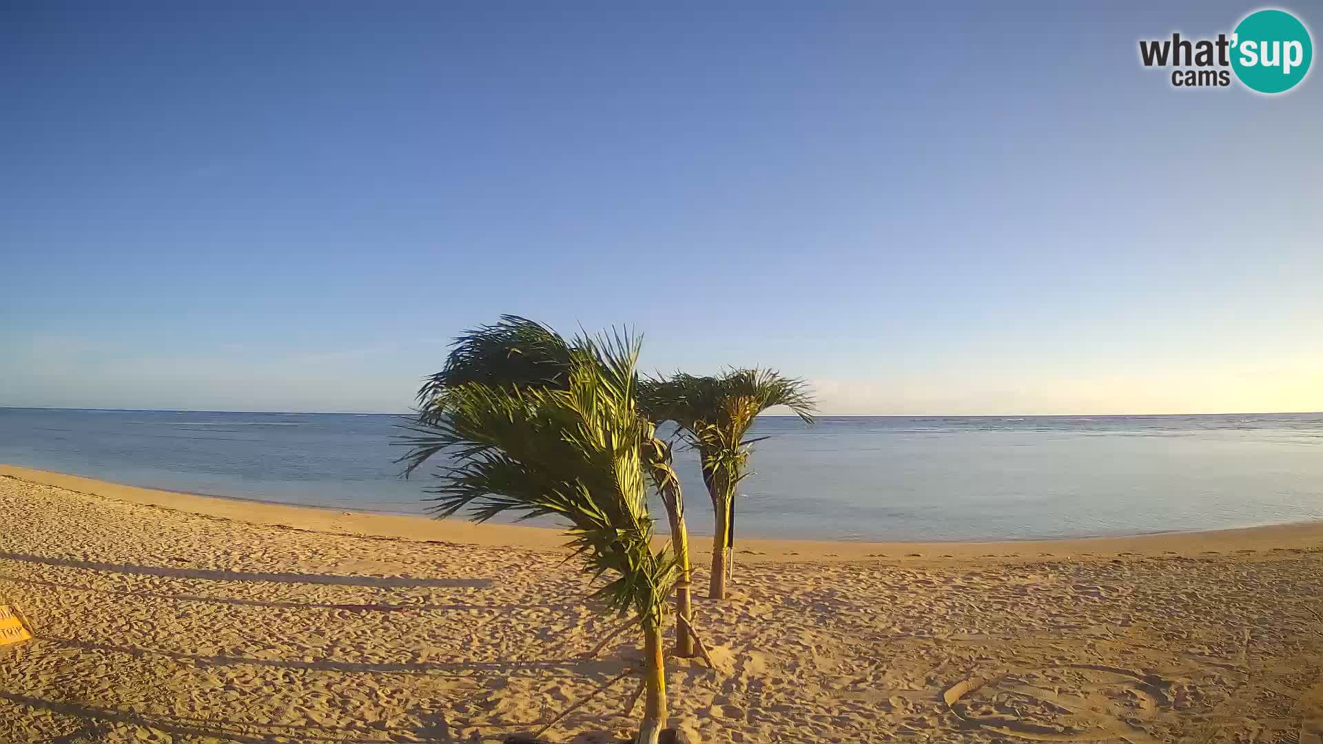 Caméra en direct de Kite Buen Hombre Kiteboarding – Plage Buen Hombre – Monte Cristi – République Dominicaine