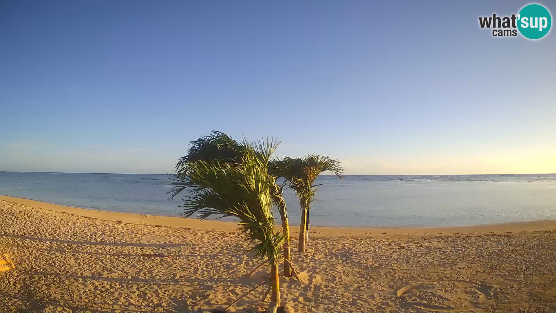 Spletna kamera Kite Buen Hombre Kiteboarding – plaža Buen Hombre – Monte Cristi – Dominikanska Republika